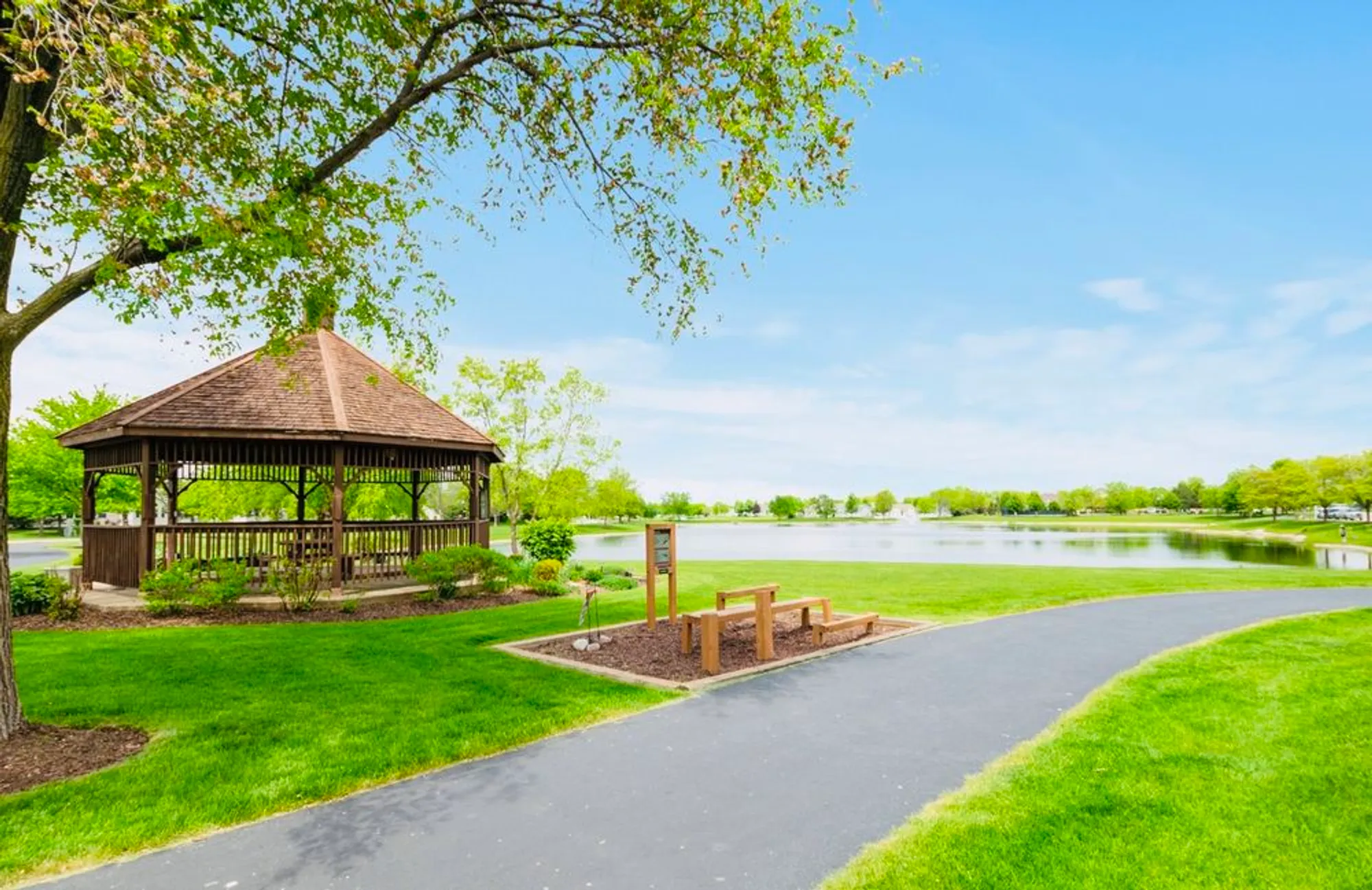 Property Slideshow image 24 of 24 | 21546 victory lake way, Crest Hill, IL, 60403