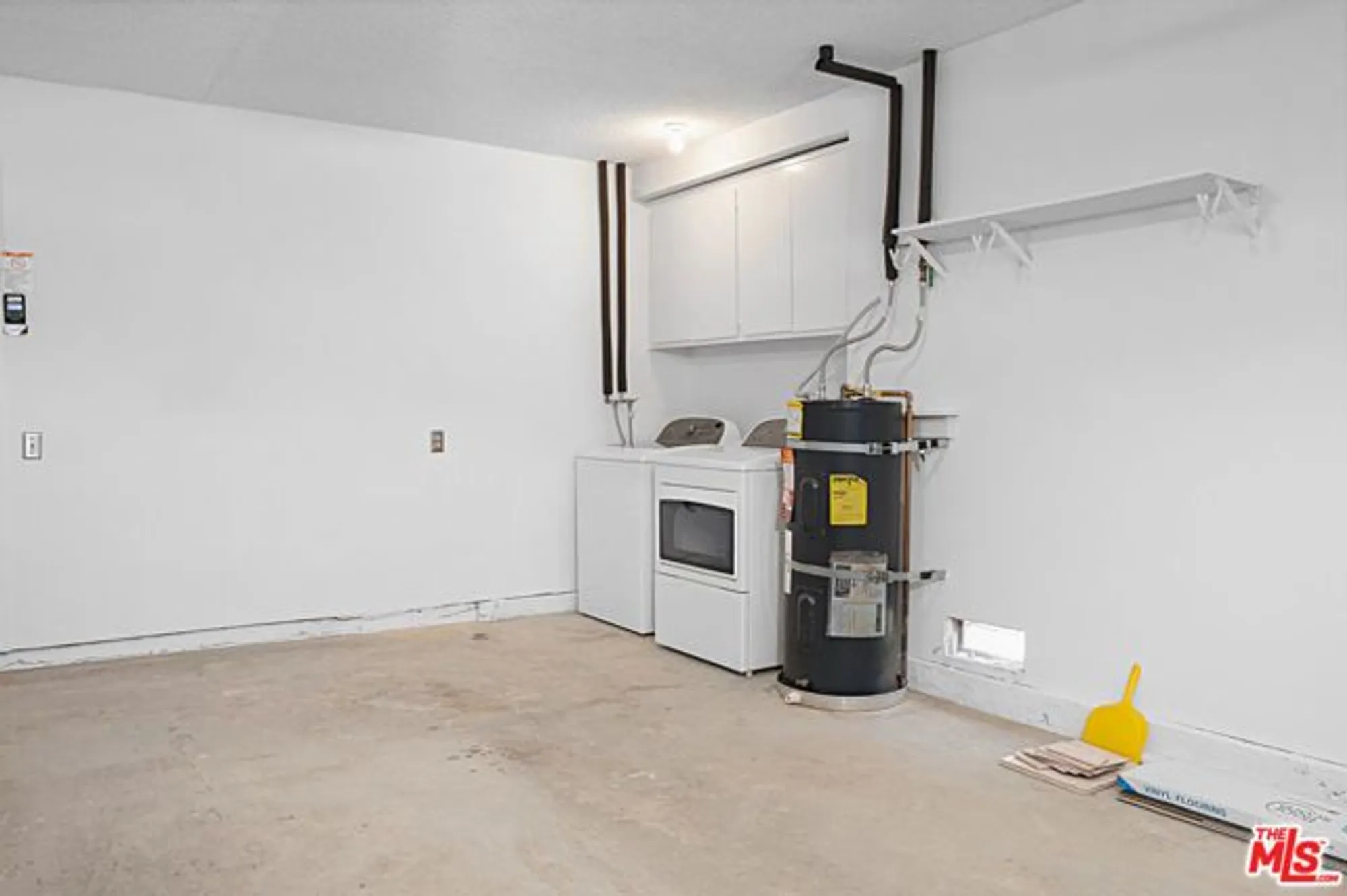 Property Slideshow image 18 of 27 | 25126 village 25, Camarillo, CA, 93012