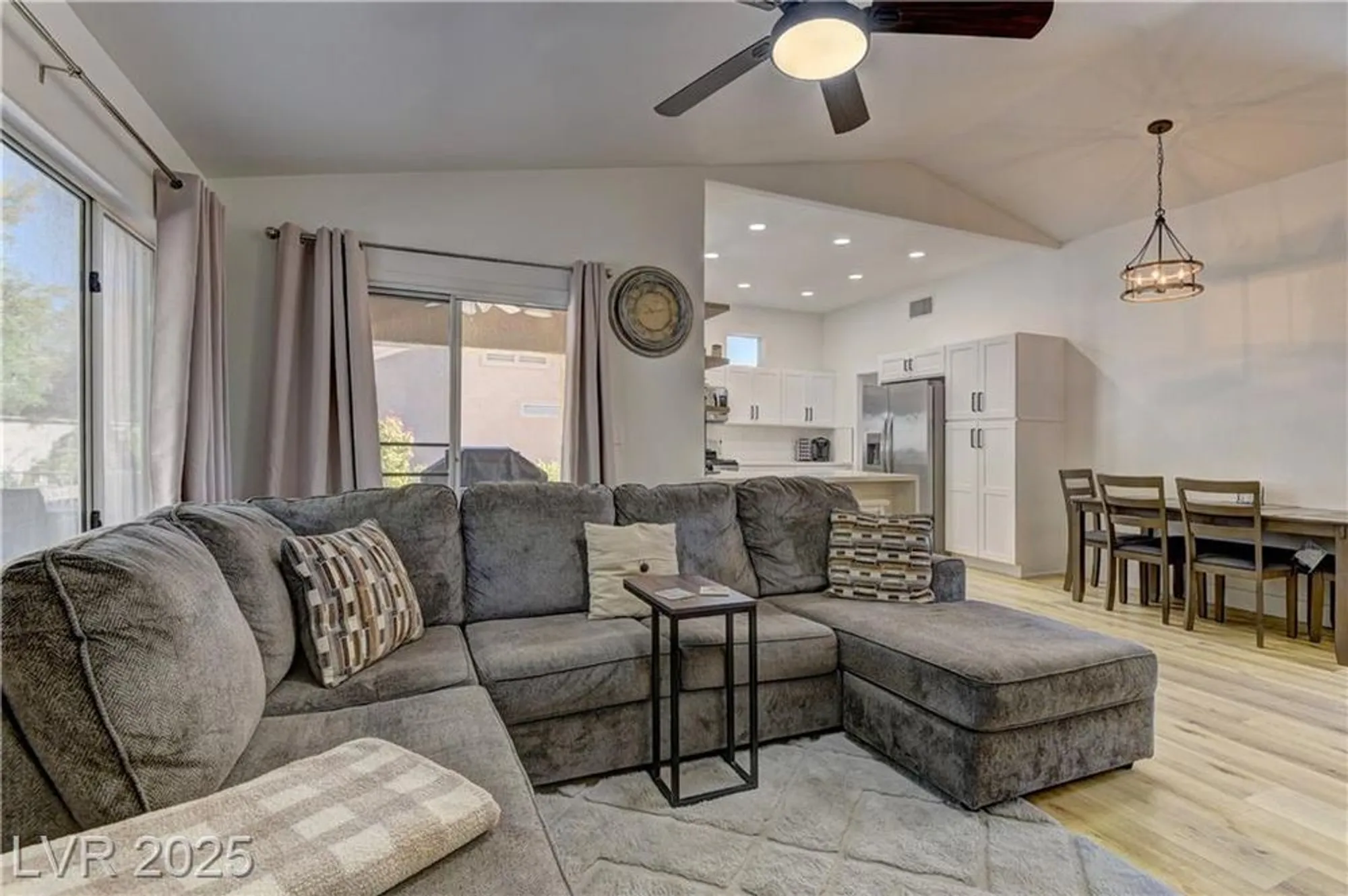 Property Slideshow image 8 of 26 | 2739 darby falls dr, Las Vegas, NV, 89134