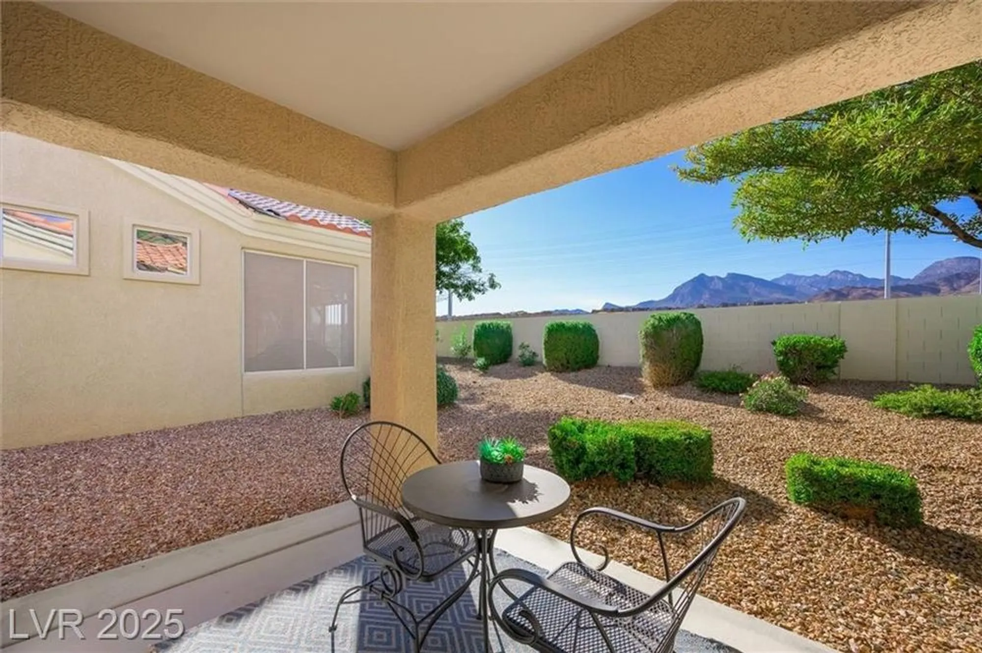 Property Slideshow image 2 of 40 | 2313 sun cliffs st, Las Vegas, NV, 89134