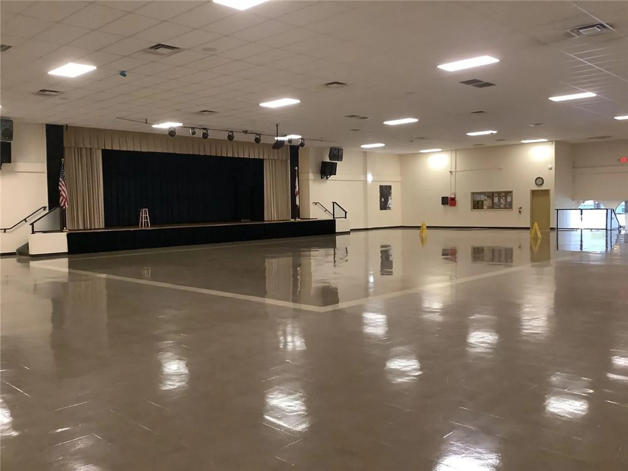 Property Slideshow image 57 of 65 | 2433 brazilia dr apt 43, Clearwater, FL, 33763