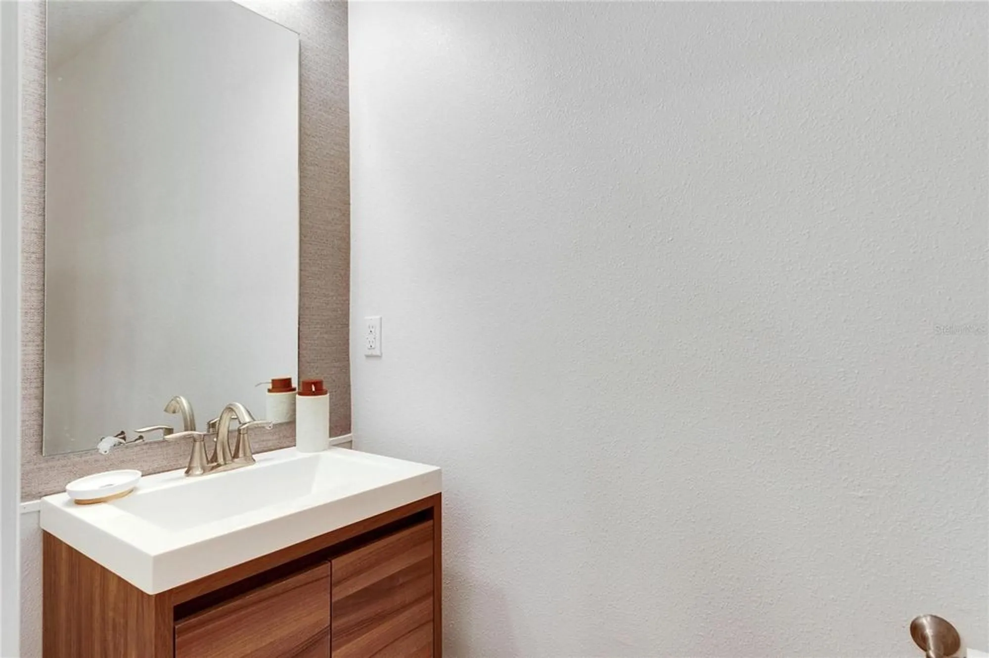 Property Slideshow image 25 of 100 | 17554 holly well ave, Wimauma, FL, 33598