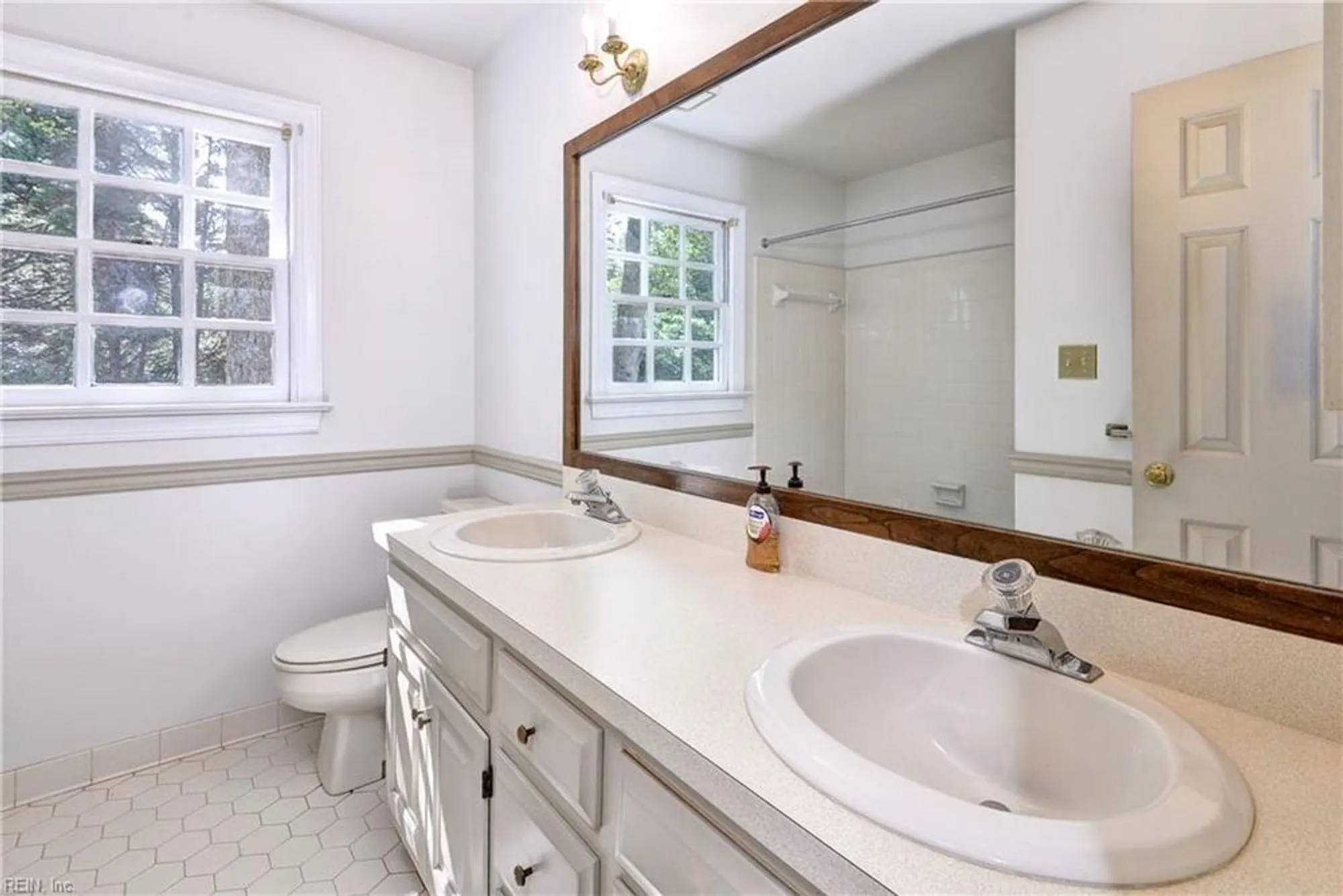 Property Slideshow image 19 of 45 | 136 thomas dale, Williamsburg, VA, 23185