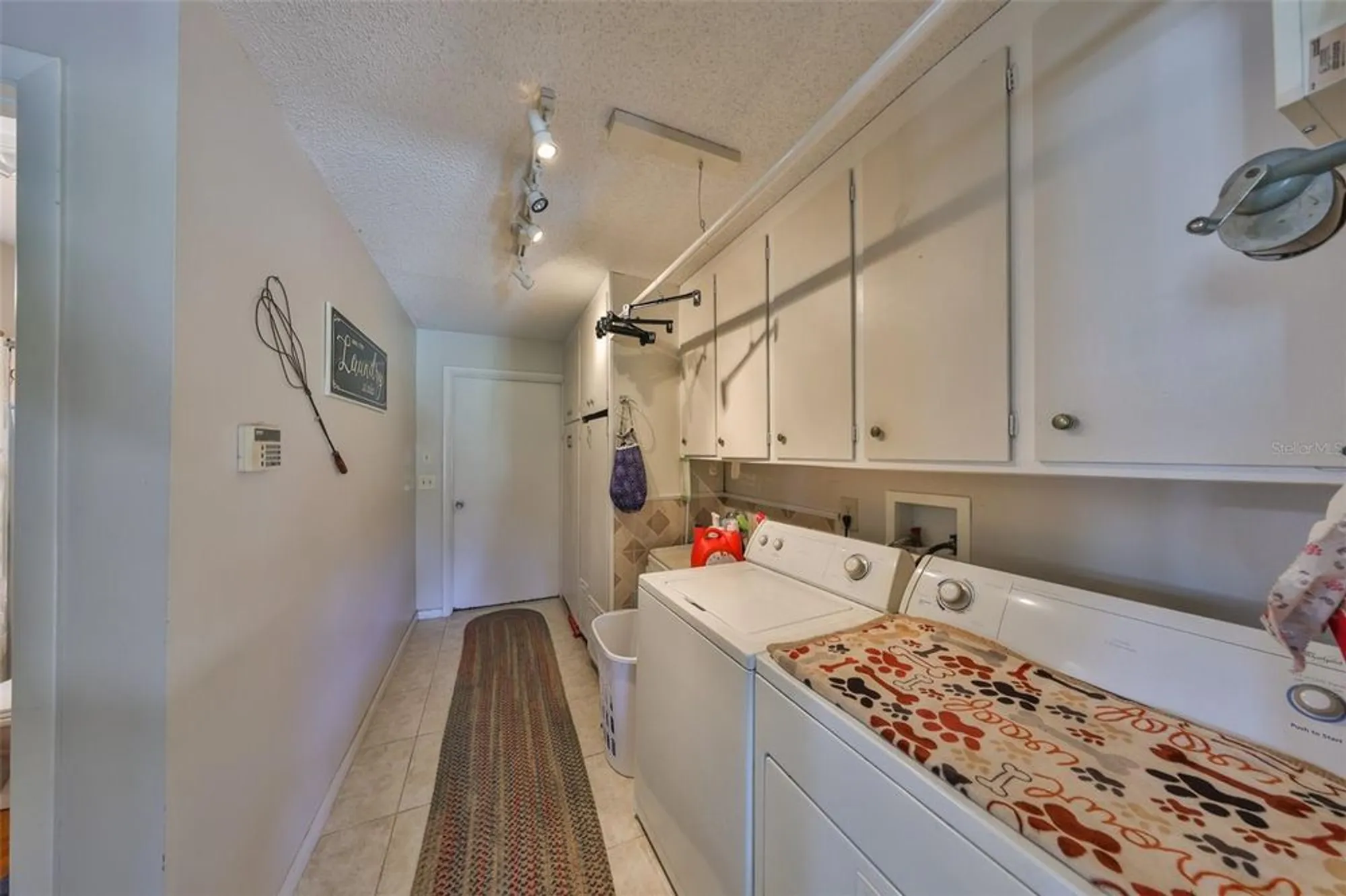 Property Slideshow image 32 of 53 | 672 allegheny dr, Sun City Center, FL, 33573