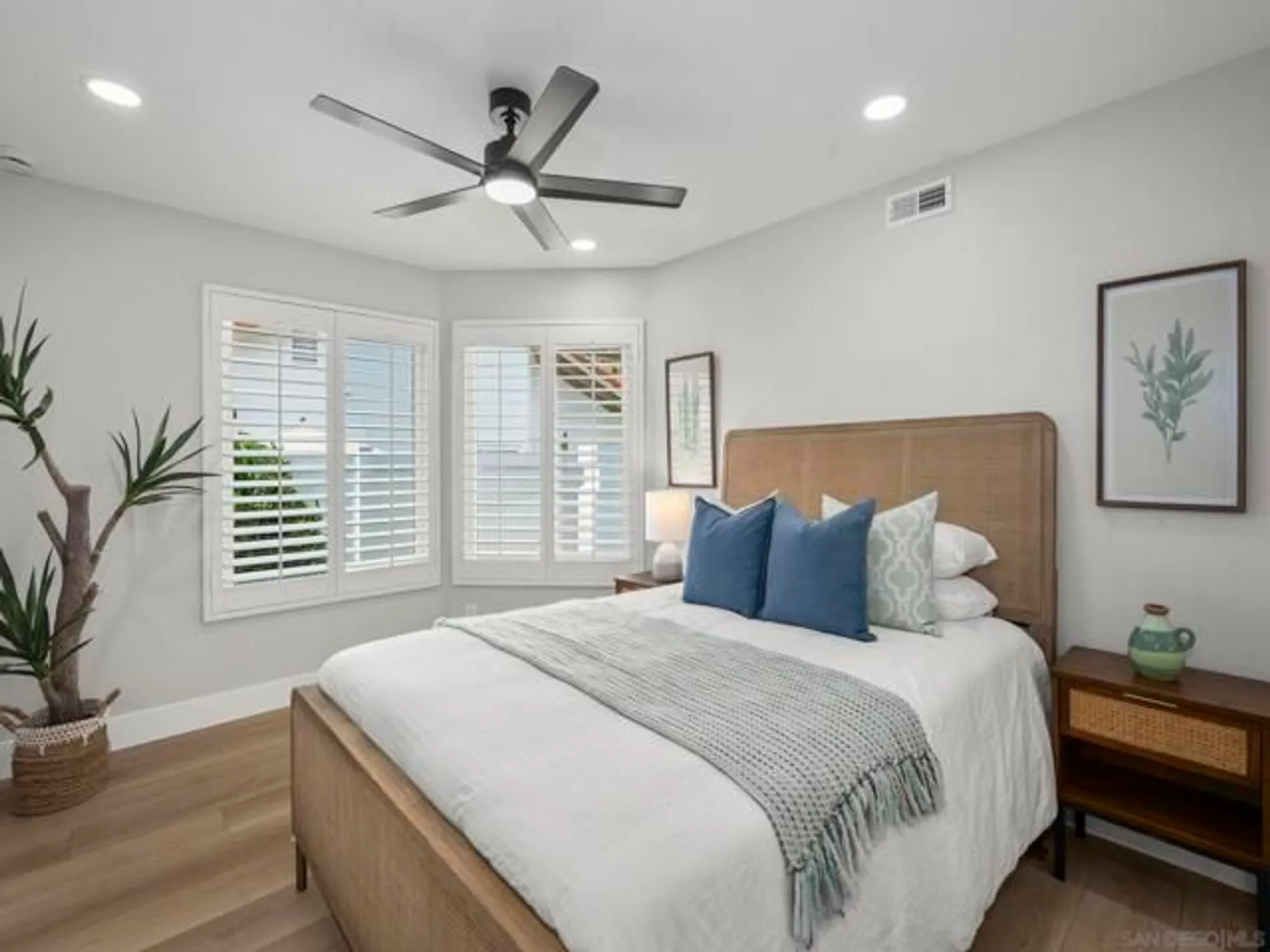 Property Slideshow image 31 of 73 | 4994 alicante way, Oceanside, CA, 92056