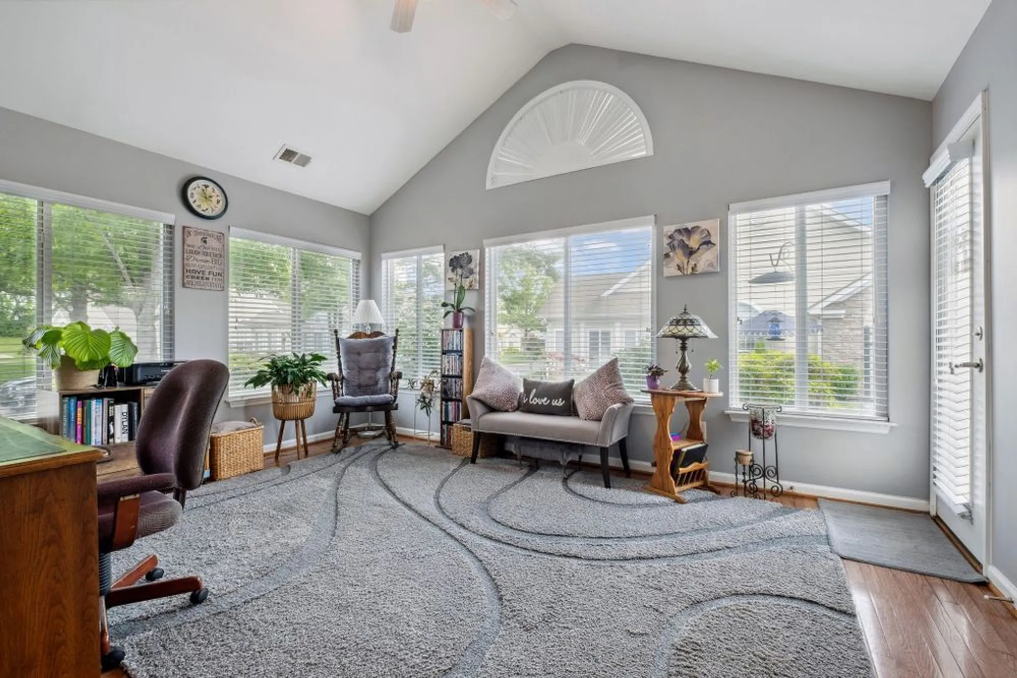 Property Slideshow image 26 of 32 | 825 s browns ln 1501, Gallatin, TN, 37066