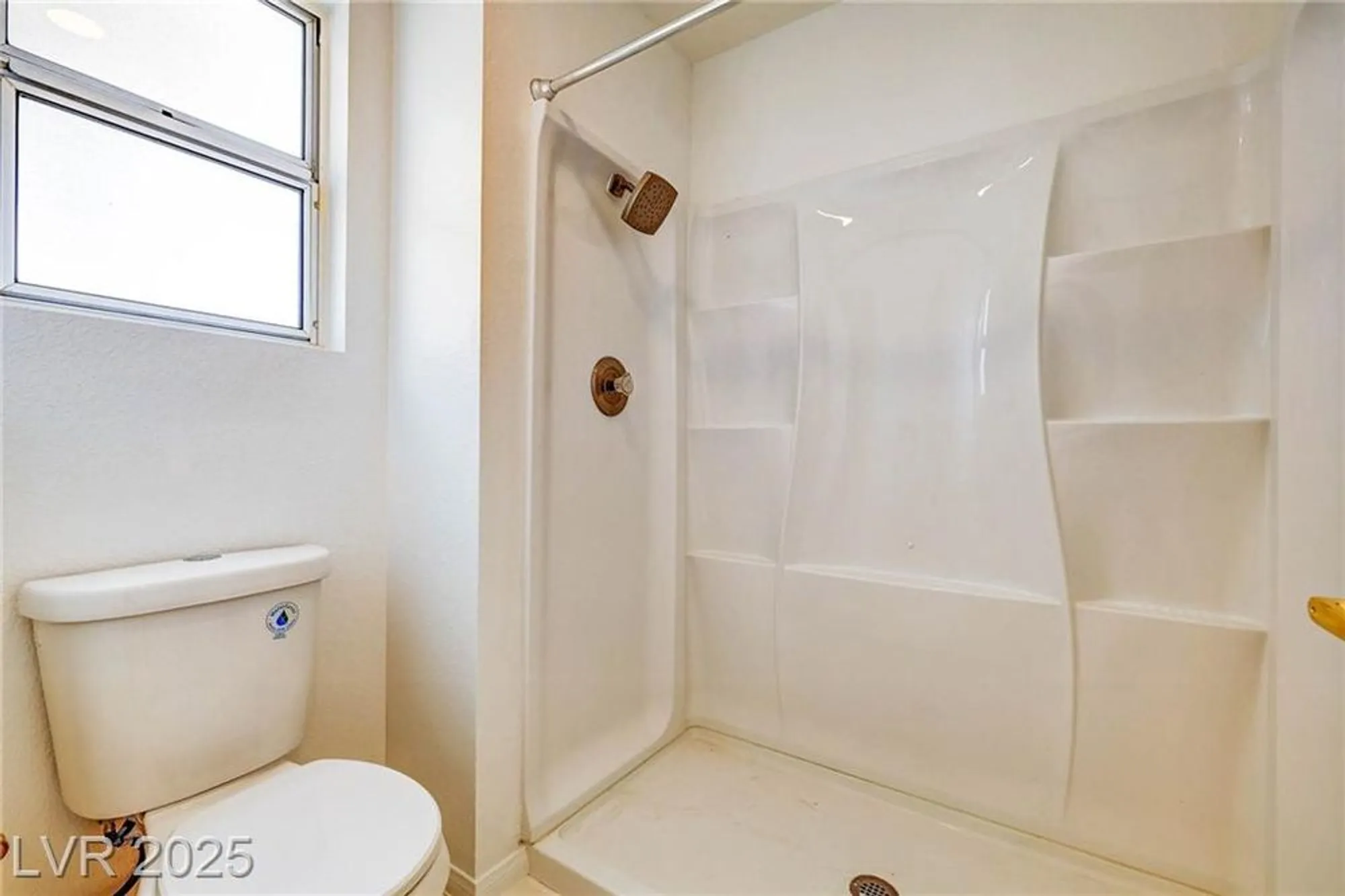 Property Slideshow image 25 of 35 | 8500 linderwood dr, Las Vegas, NV, 89134