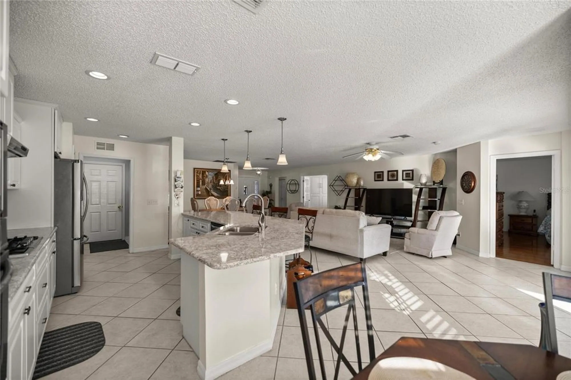 Property Slideshow image 11 of 31 | 9452 sw 93rd loop, Ocala, FL, 34481