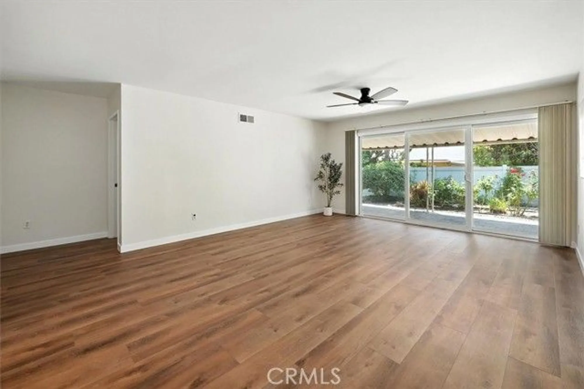 Property Slideshow image 30 of 39 | 26428 circle knoll ct, Newhall, CA, 91321