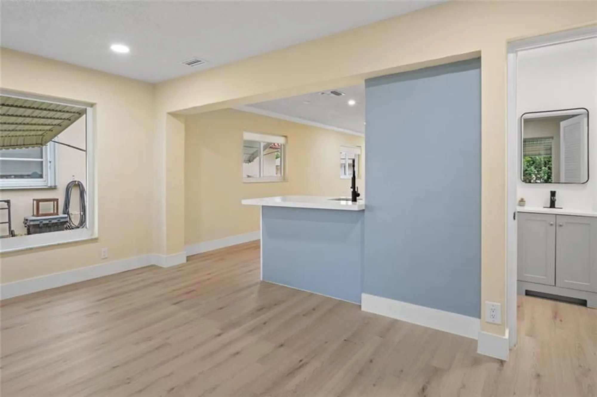 Property Slideshow image 11 of 31 | 4514 nw 49th dr, Tamarac, FL, 33319