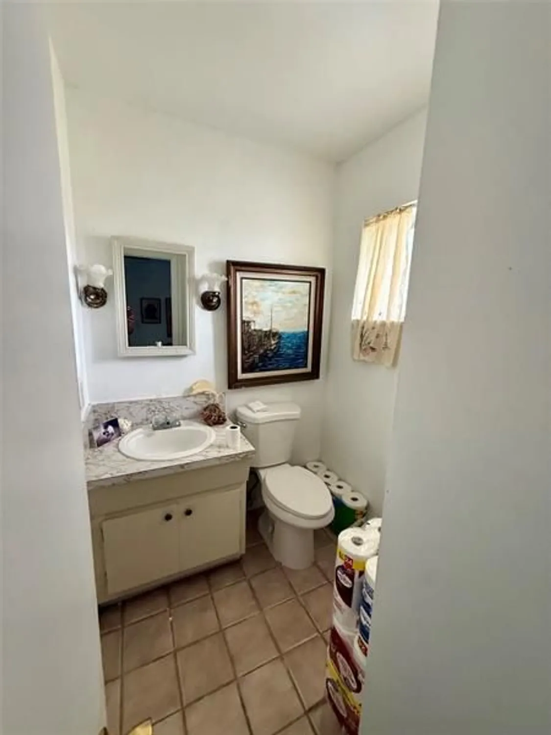 Property Slideshow image 13 of 49 | 2300 park ln 311, Hollywood, FL, 33021