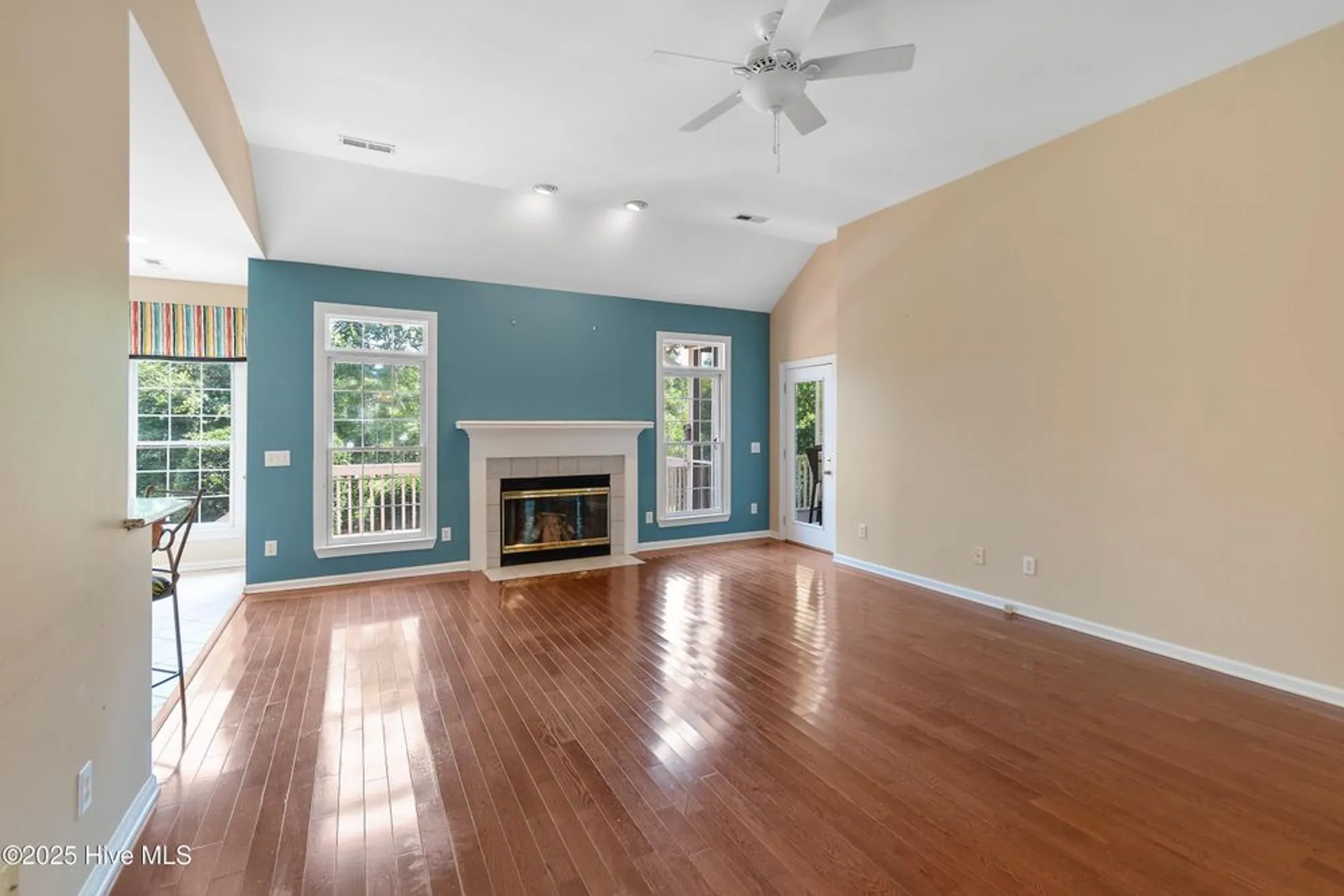 Property Slideshow image 7 of 43 | 4176 silverleaf dr, Southport, NC, 28461