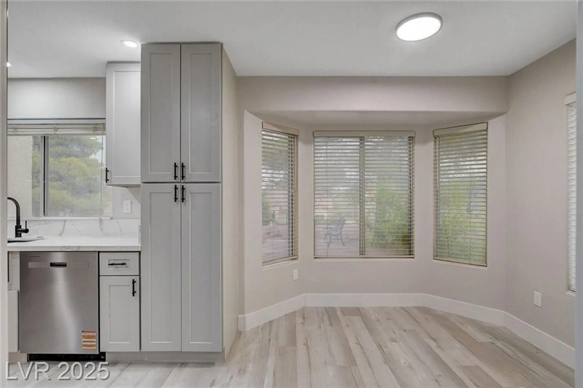 Property Slideshow image 17 of 39 | 3104 hayden ct, Las Vegas, NV, 89134