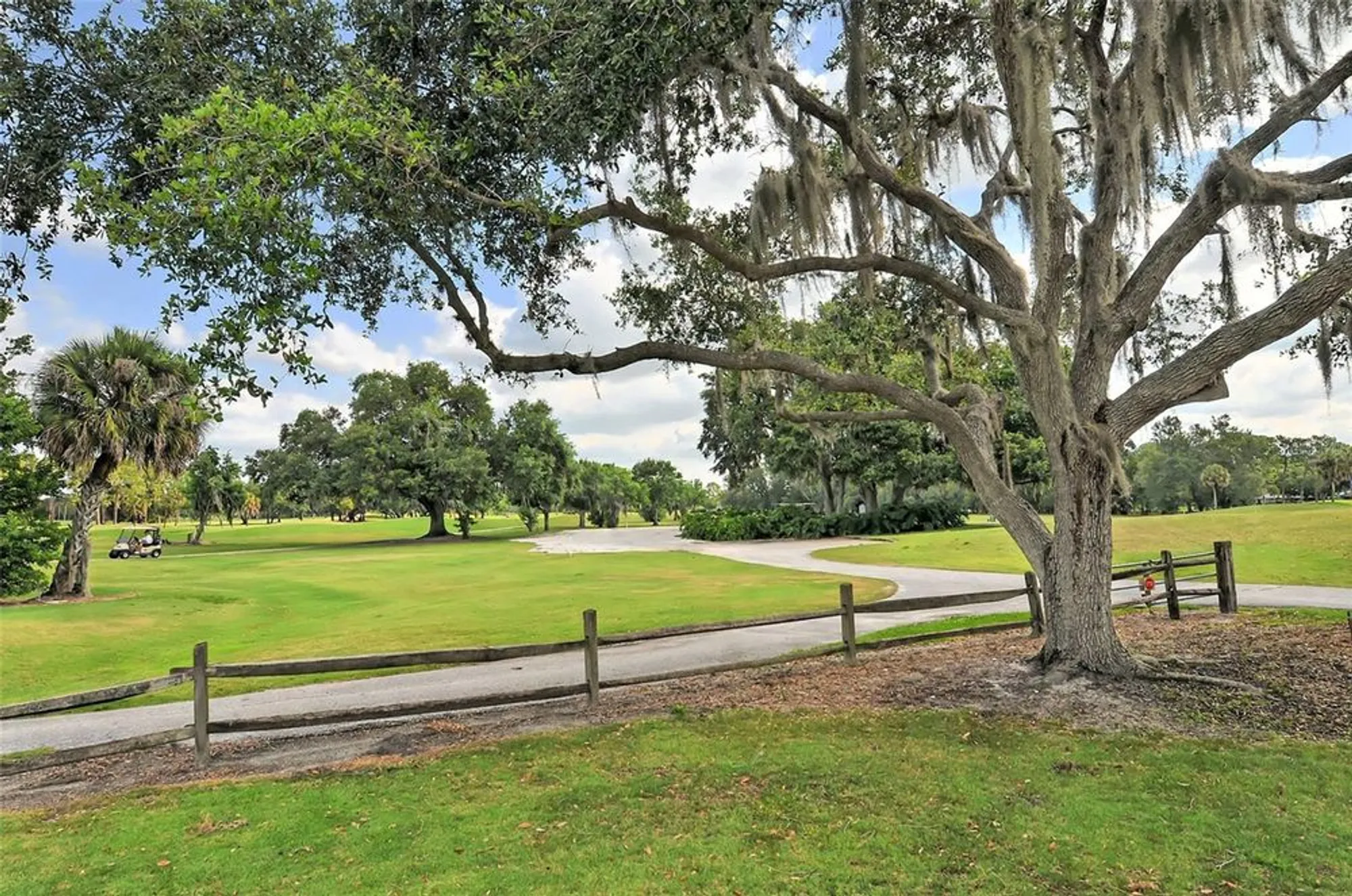 Property Slideshow image 48 of 49 | 7360 oak moss dr # 4, Sarasota, FL, 34241