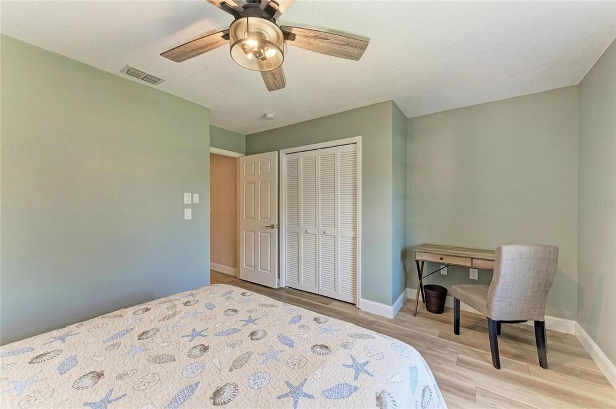 Property Slideshow image 31 of 50 | 7865 pine trace dr, Sarasota, FL, 34243