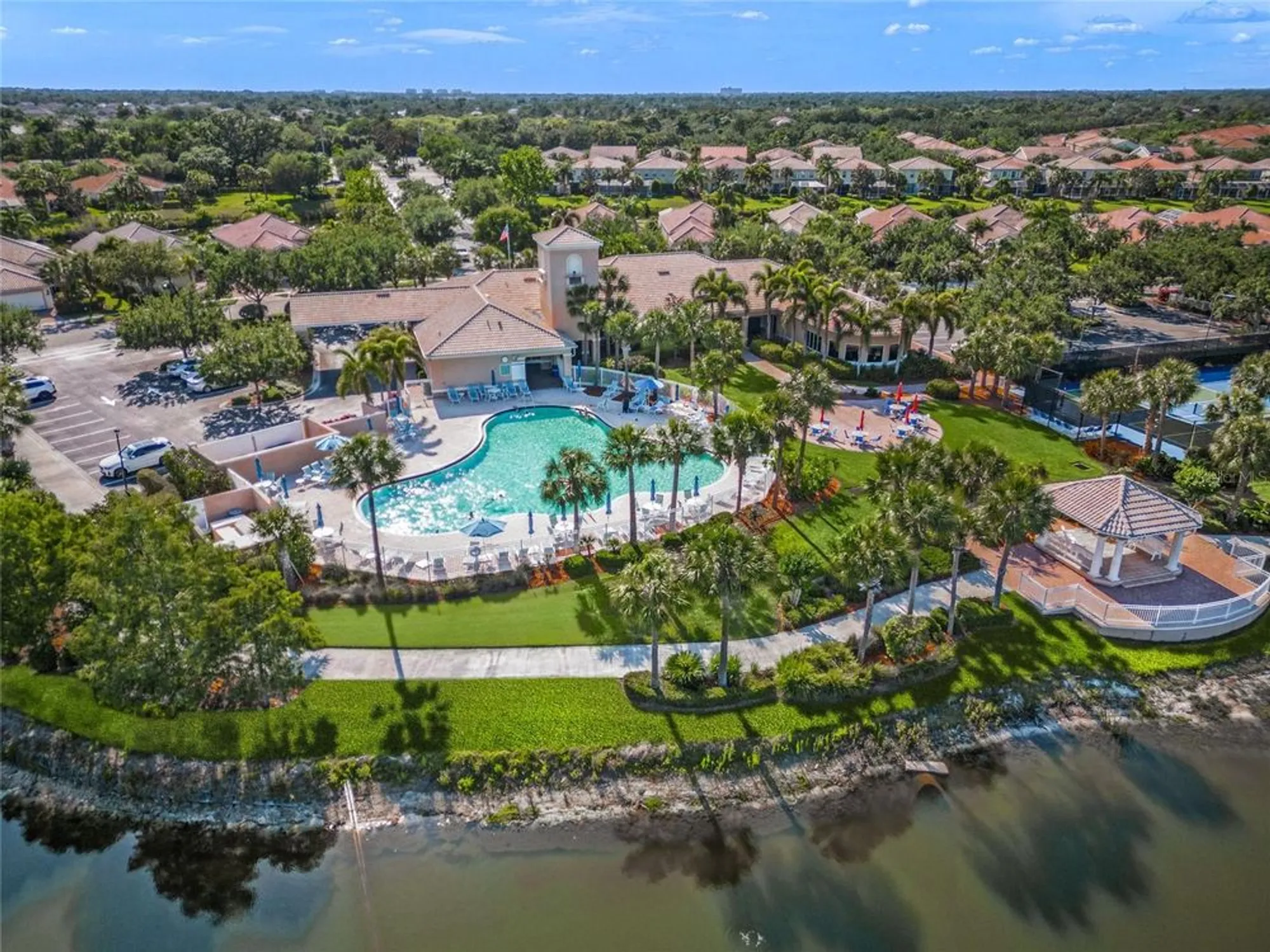 Property Slideshow image 29 of 46 | 5762 benevento dr, Sarasota, FL, 34238