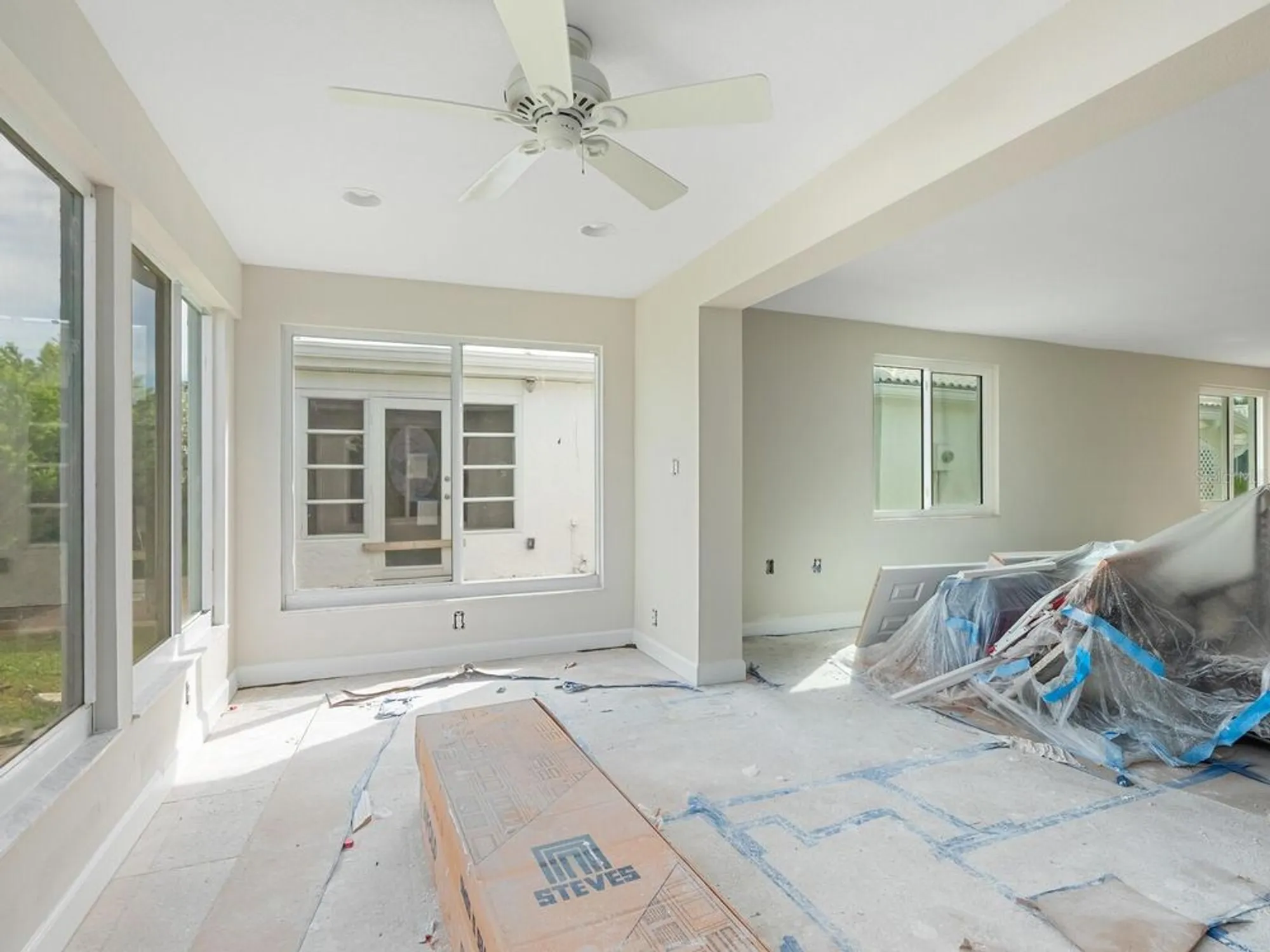 Property Slideshow image 13 of 41 | 667 el centro, Longboat Key, FL, 34228