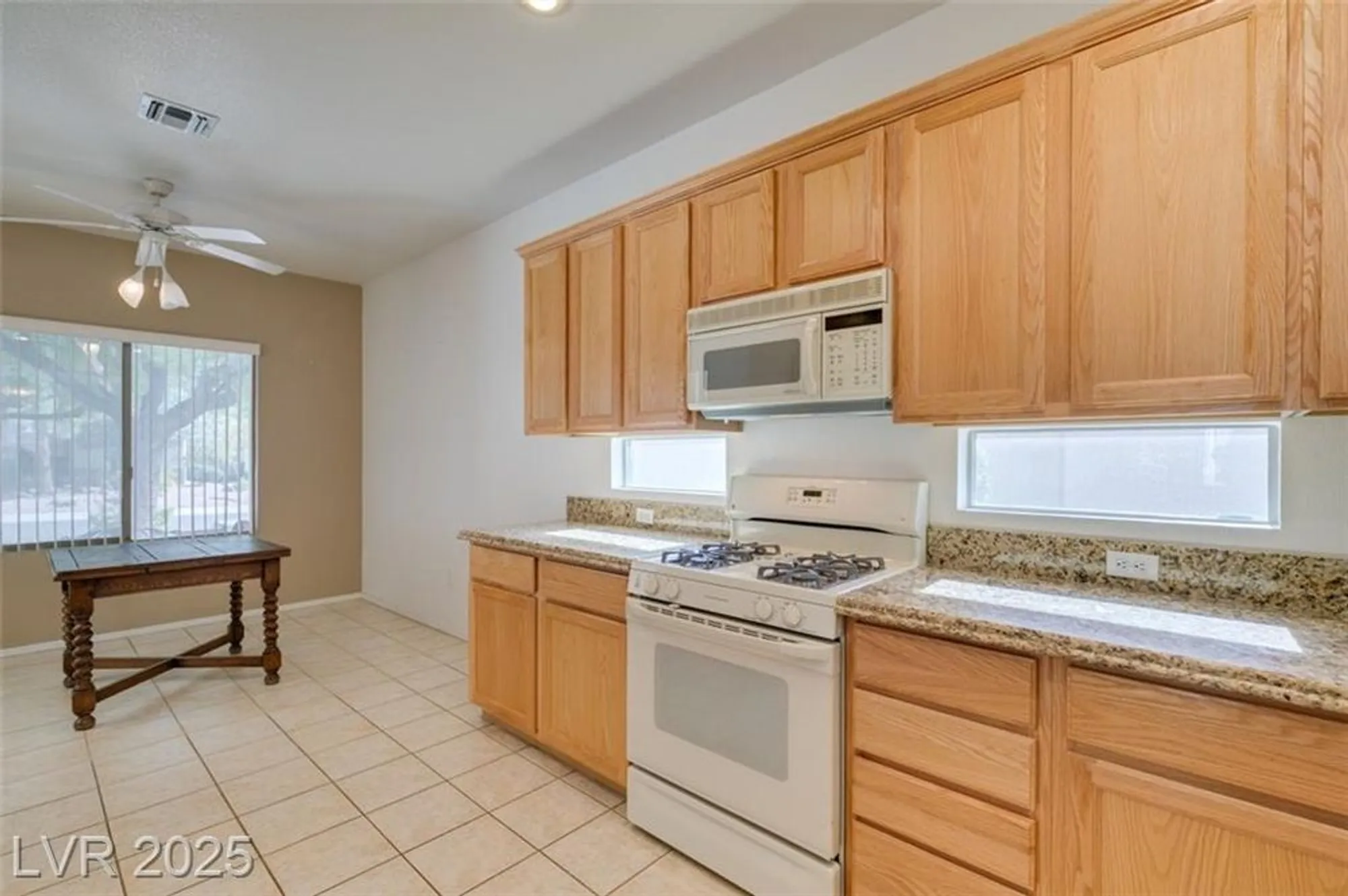 Property Slideshow image 11 of 21 | 499 elm crest pl, Henderson, NV, 89012