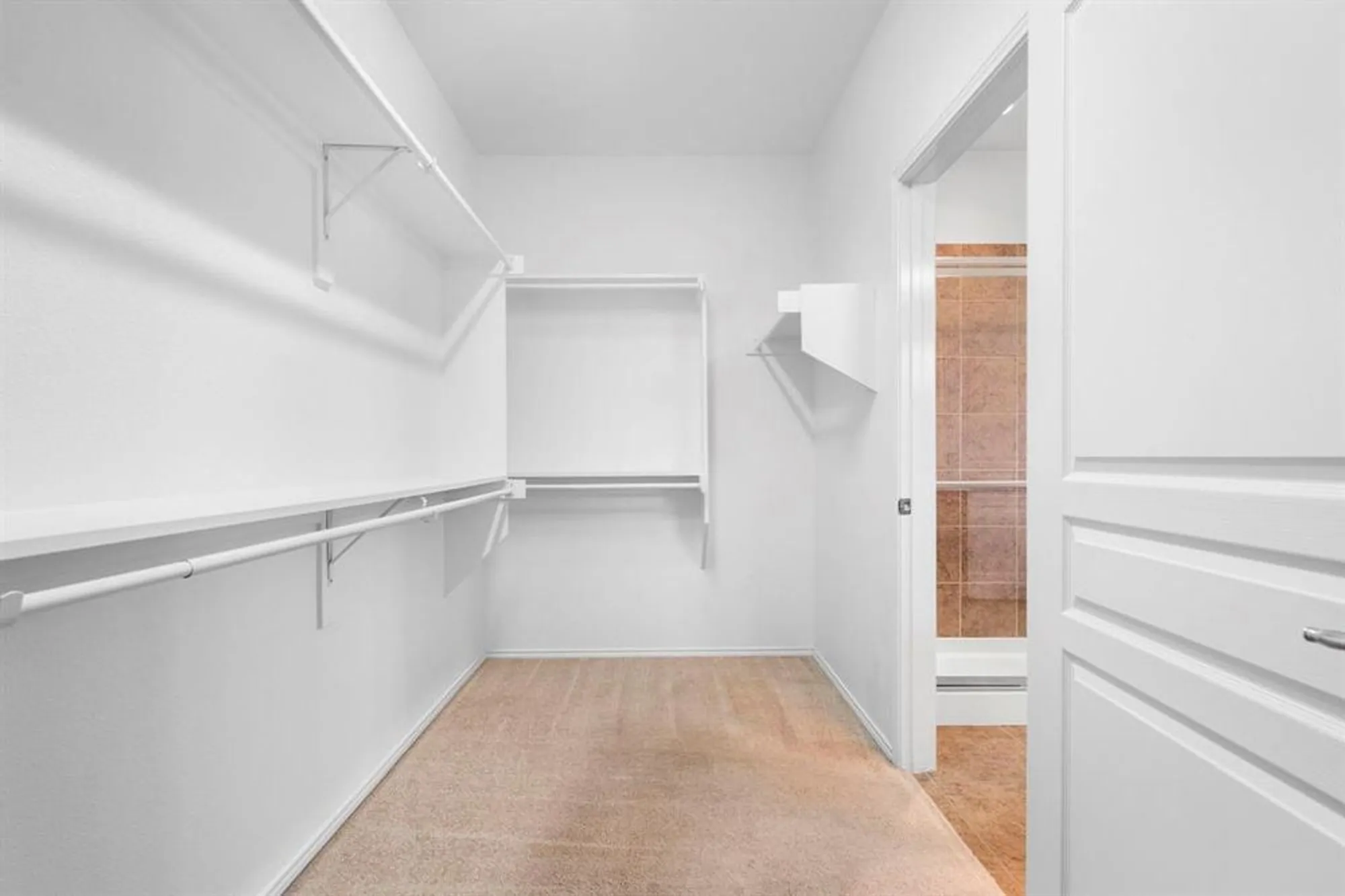 Property Slideshow image 19 of 39 | 942 carrington greens dr, Frisco, TX, 75036