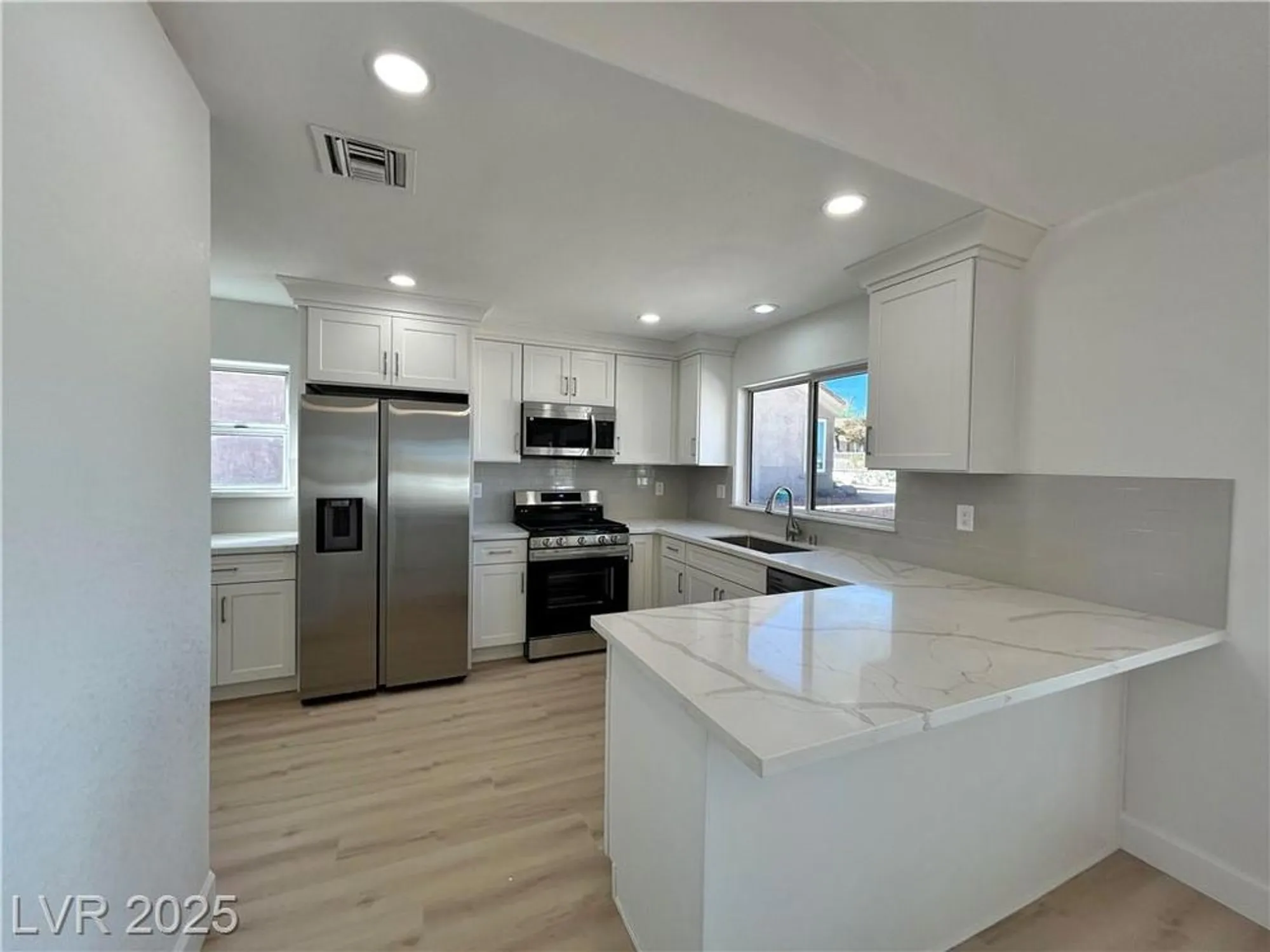 Property Slideshow image 7 of 29 | 9536 ruby hills dr, Las Vegas, NV, 89134