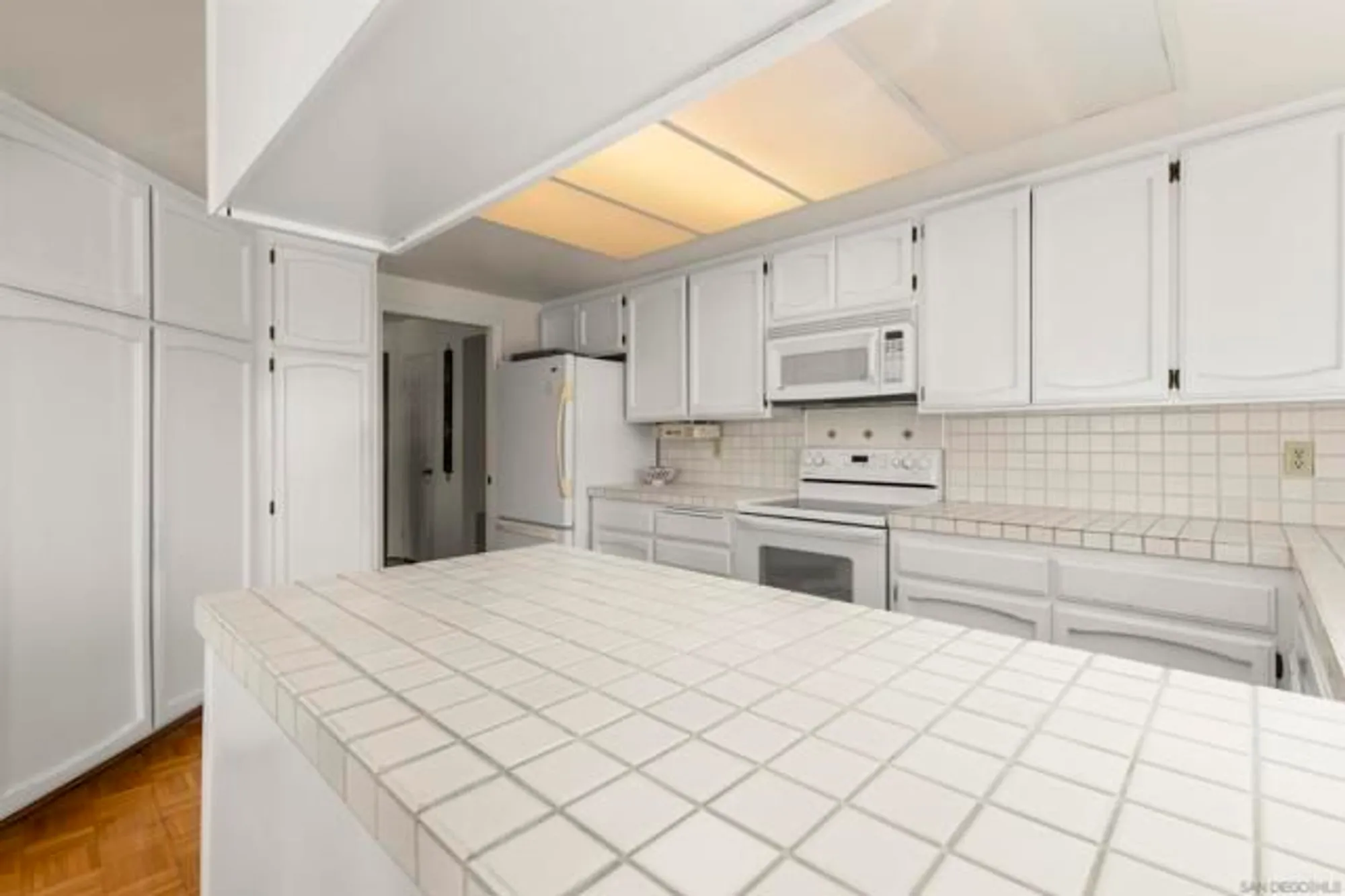 Property Slideshow image 14 of 75 | 17632 caminito hercuba, San Diego, CA, 92128