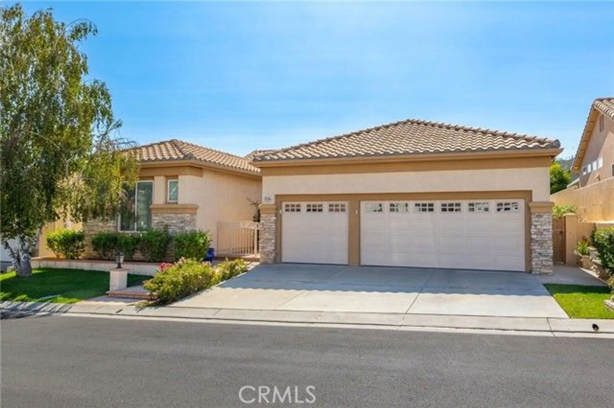 Property Slideshow image 1 of 40 | 4967 singing hills dr, Banning, CA, 92220
