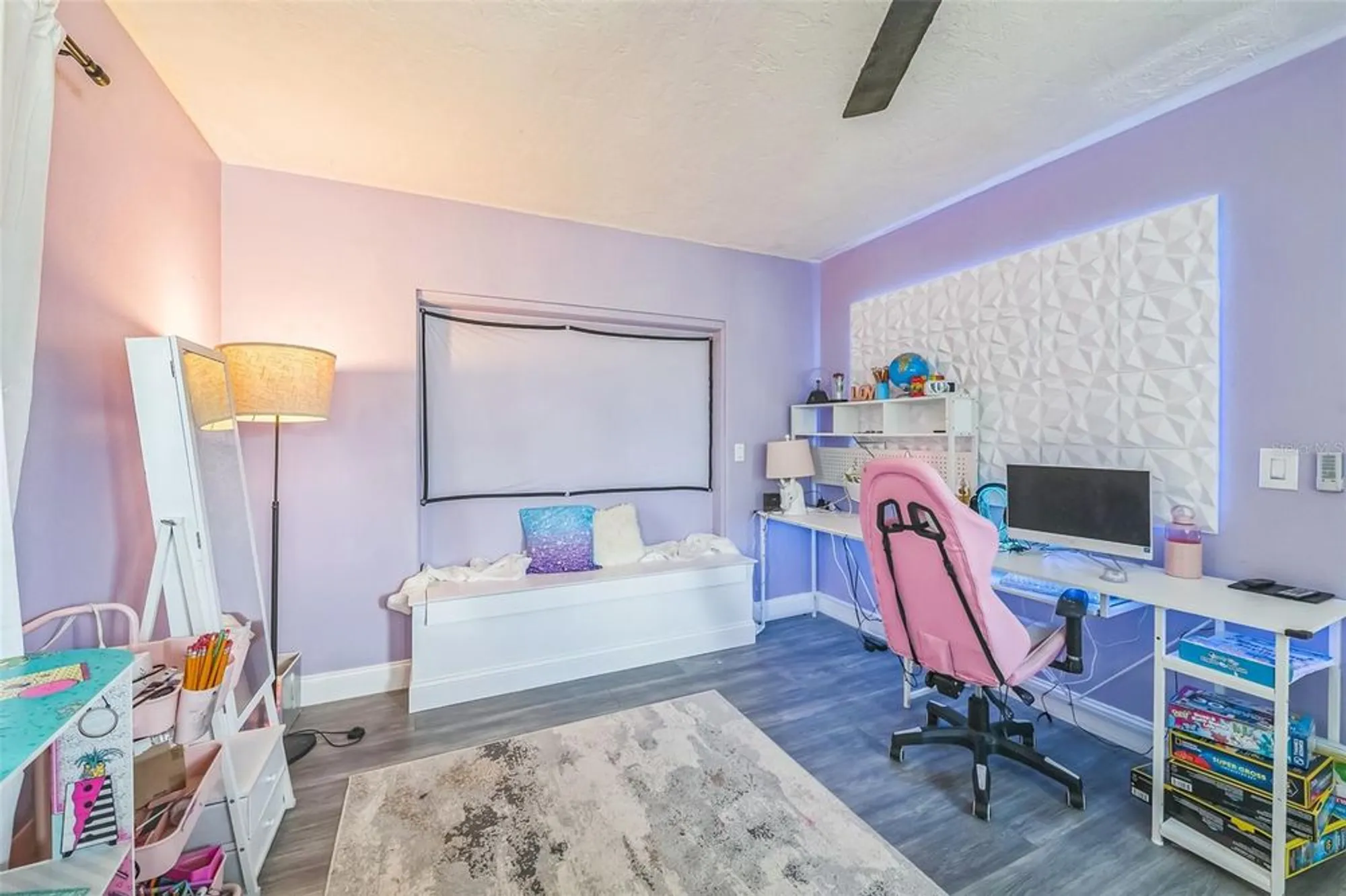 Property Slideshow image 9 of 17 | 5108 medalist rd, Sarasota, FL, 34243