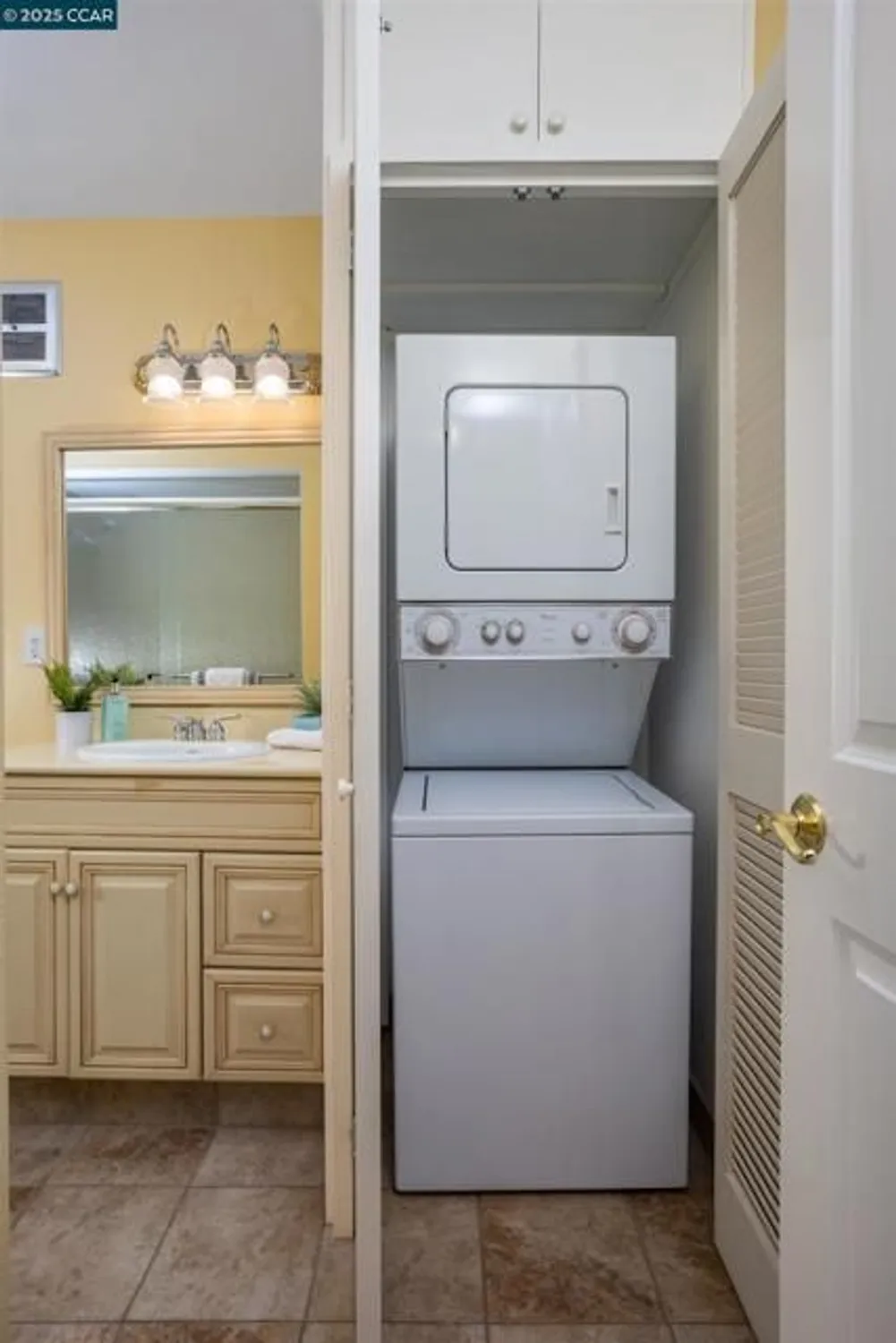 Property Slideshow image 18 of 26 | 1601 canyonwood ct 8, Walnut Creek, CA, 94595