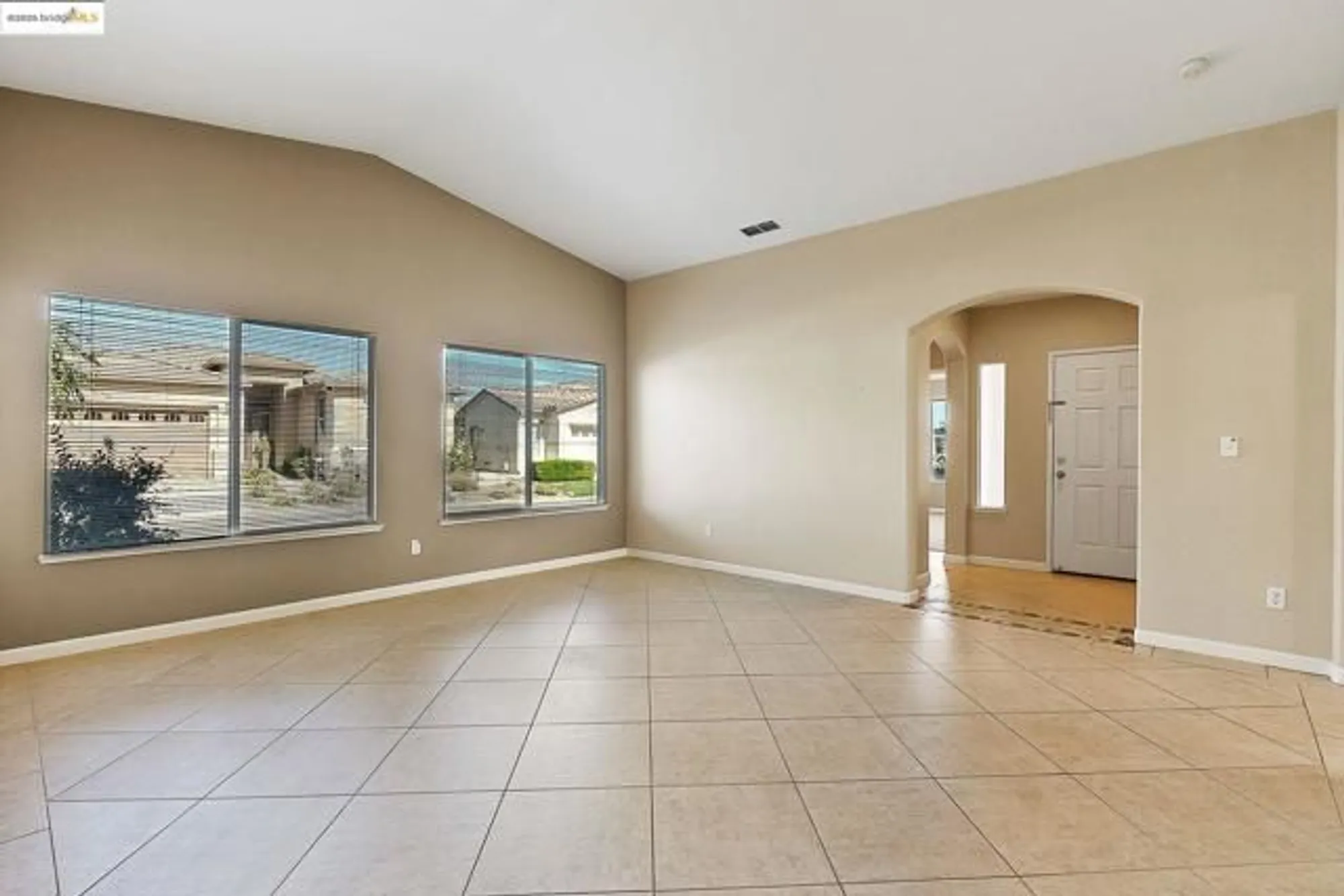 Property Slideshow image 4 of 31 | 617 twin lakes ln, Rio Vista, CA, 94571