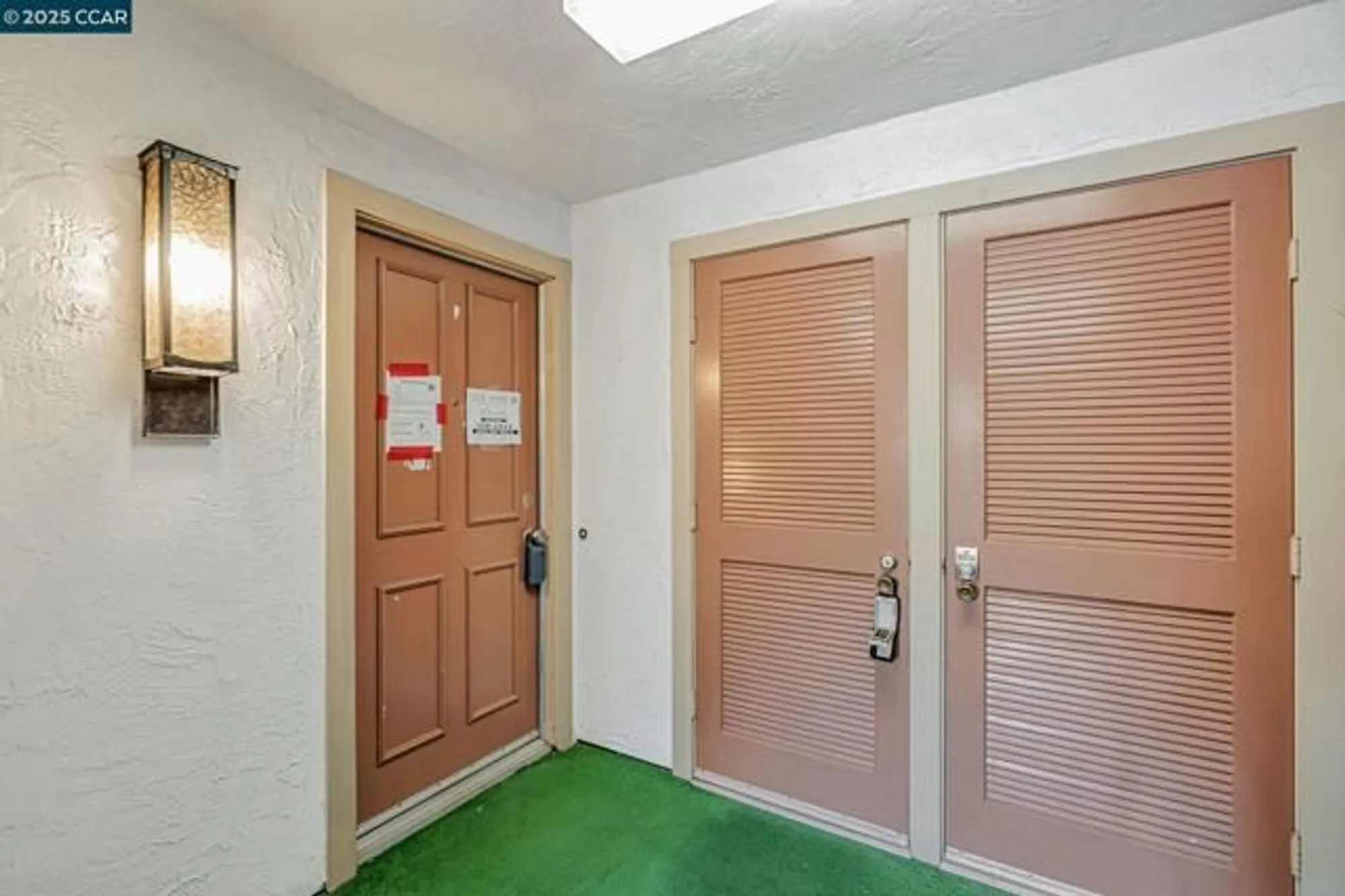 Property Slideshow image 4 of 30 | 1909 skycrest dr 2, Walnut Creek, CA, 94595