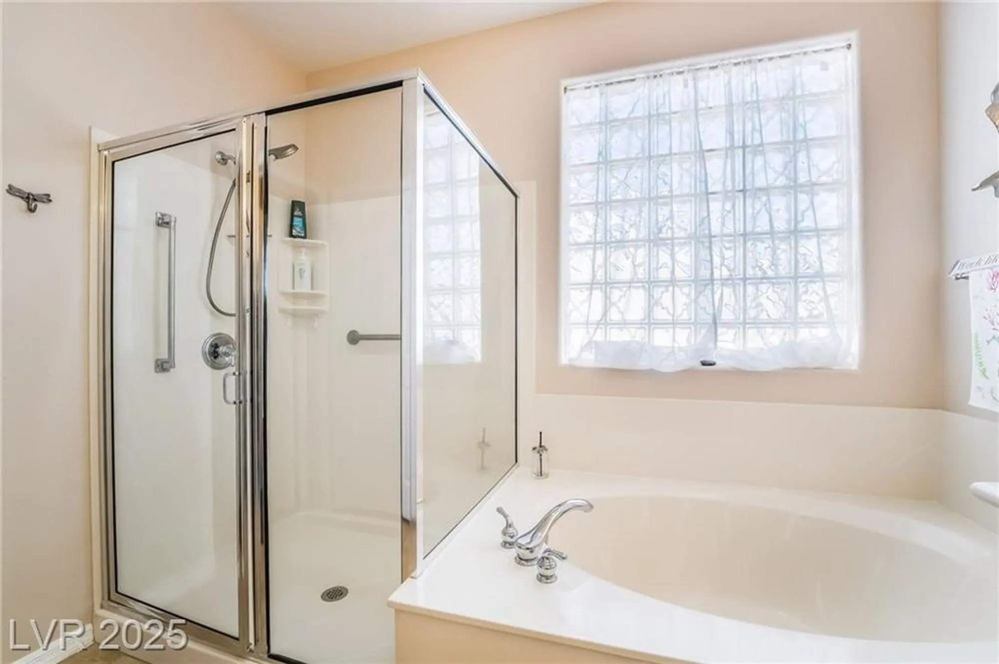 Property Slideshow image 30 of 40 | 2318 black river falls dr, Henderson, NV, 89044