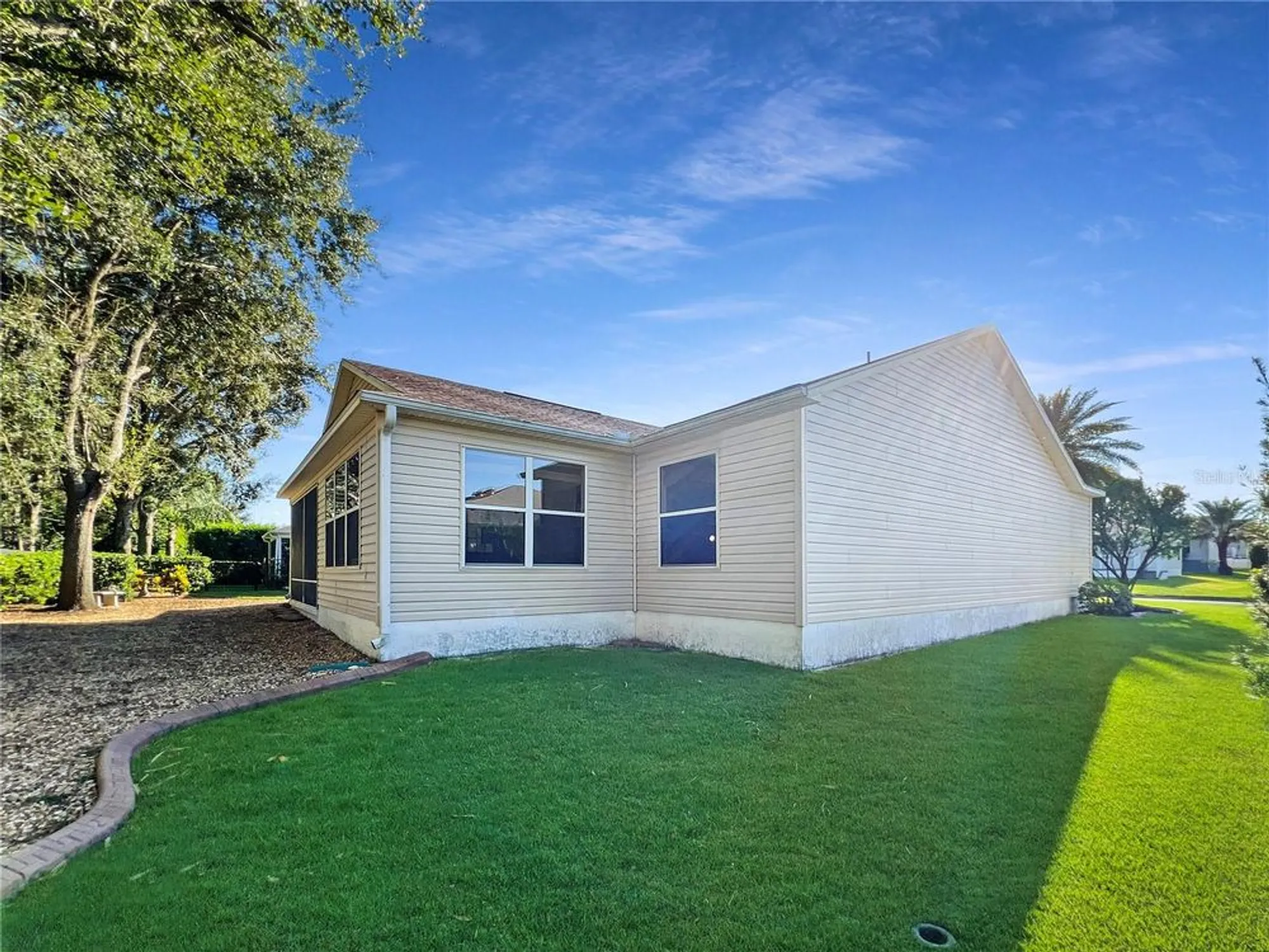 Property Slideshow image 36 of 50 | 2074 harston trl, The Villages, FL, 32162