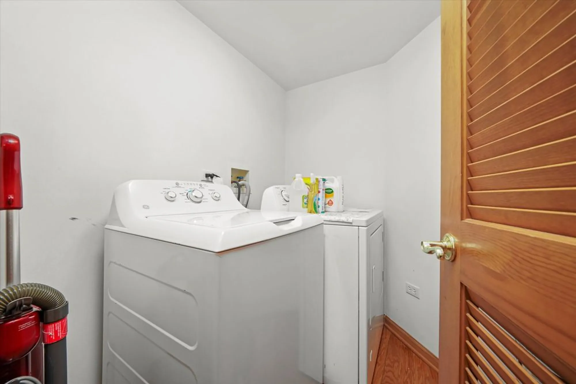 Property Slideshow image 12 of 15 | 20862 w torrey pines 2b, Plainfield, IL, 60544