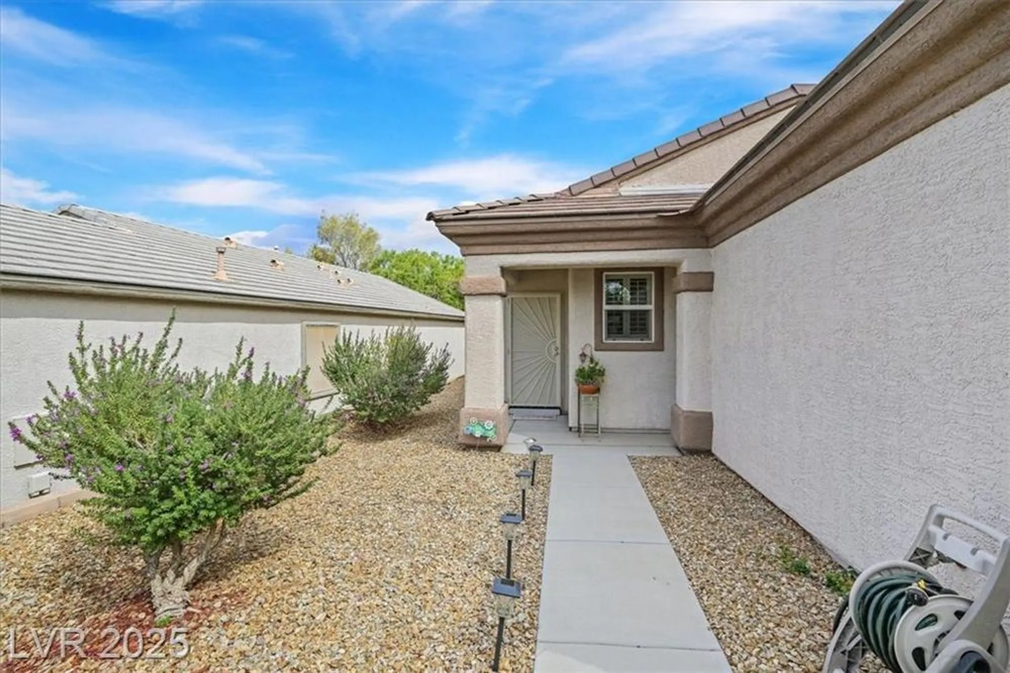 Property Slideshow image 4 of 35 | 2526 crater rock st, Henderson, NV, 89044