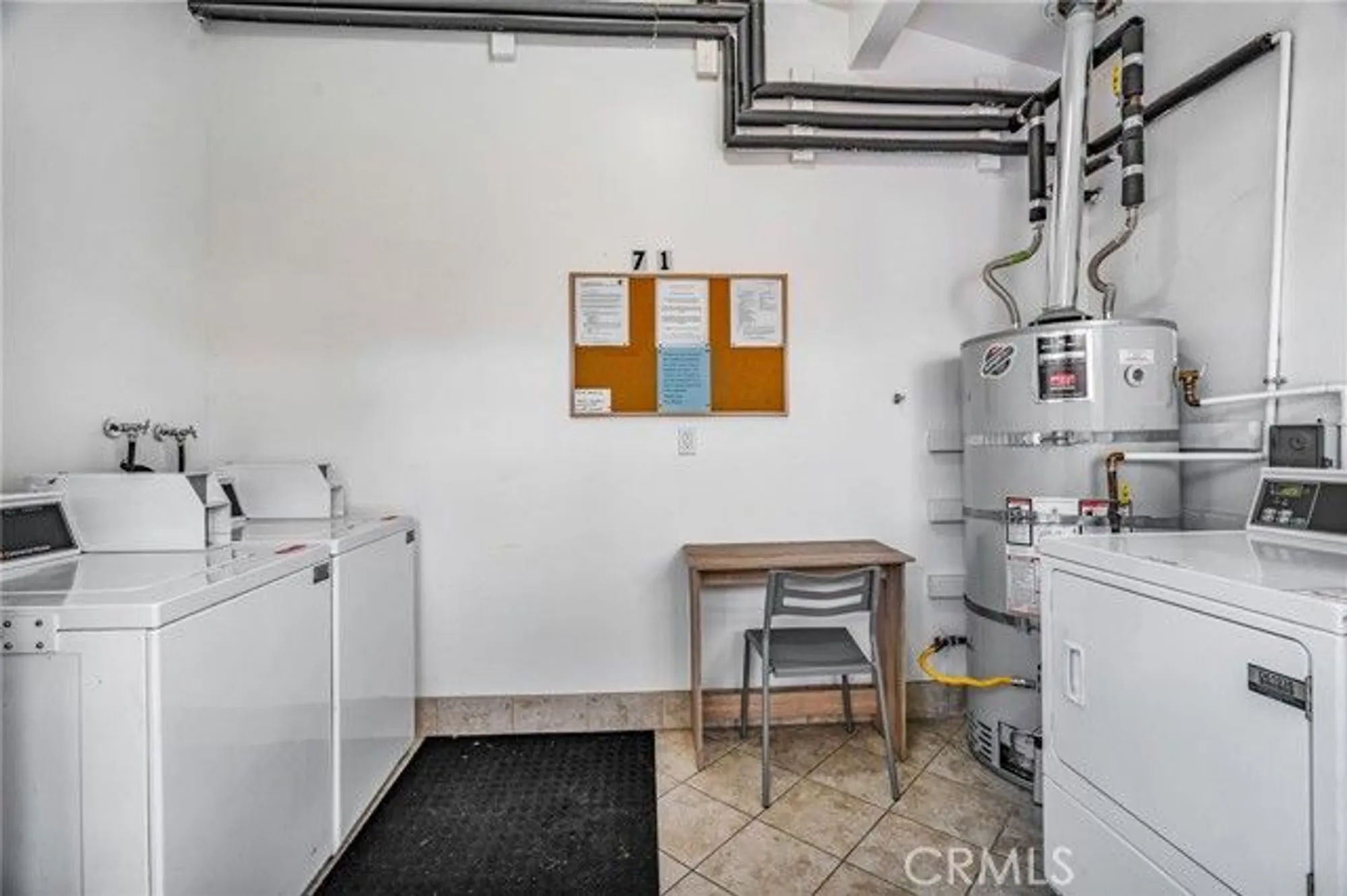 Property Slideshow image 25 of 53 | 26745 oak crossing rd d, Newhall, CA, 91321