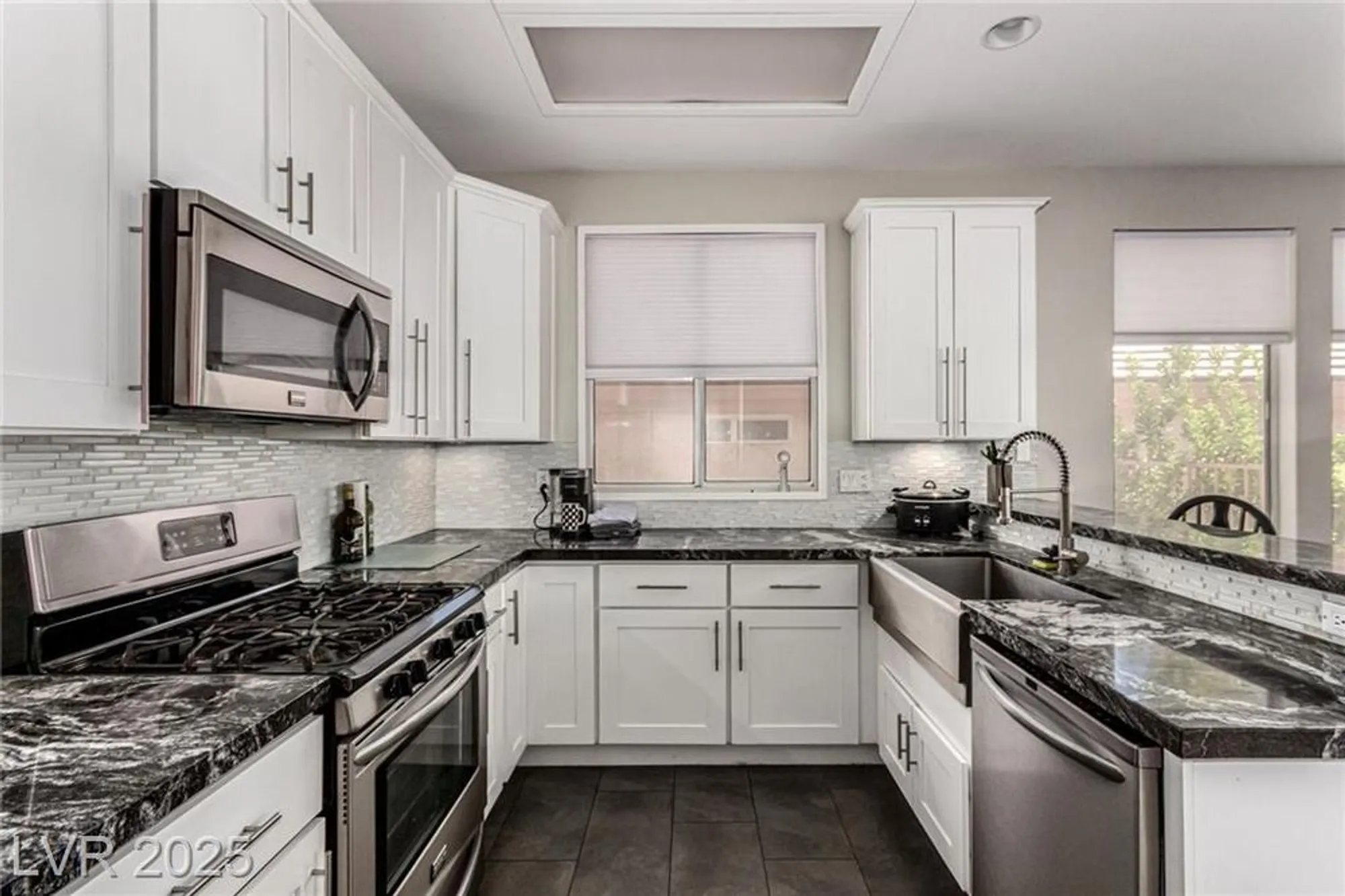 Property Slideshow image 15 of 38 | 2153 high mesa dr, Henderson, NV, 89012