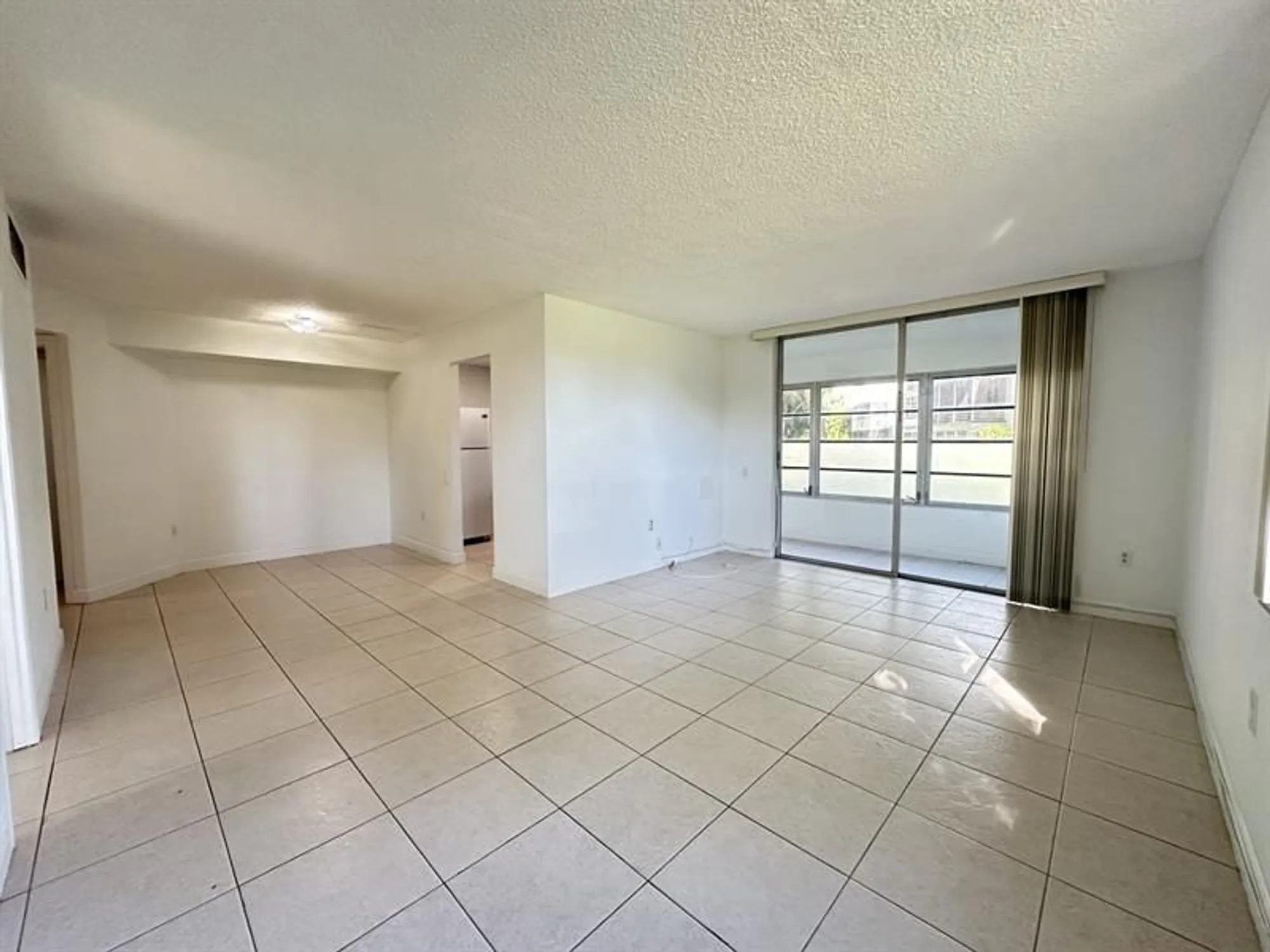 Property Slideshow image 7 of 20 | 9401 lime bay blvd 115, Tamarac, FL, 33321