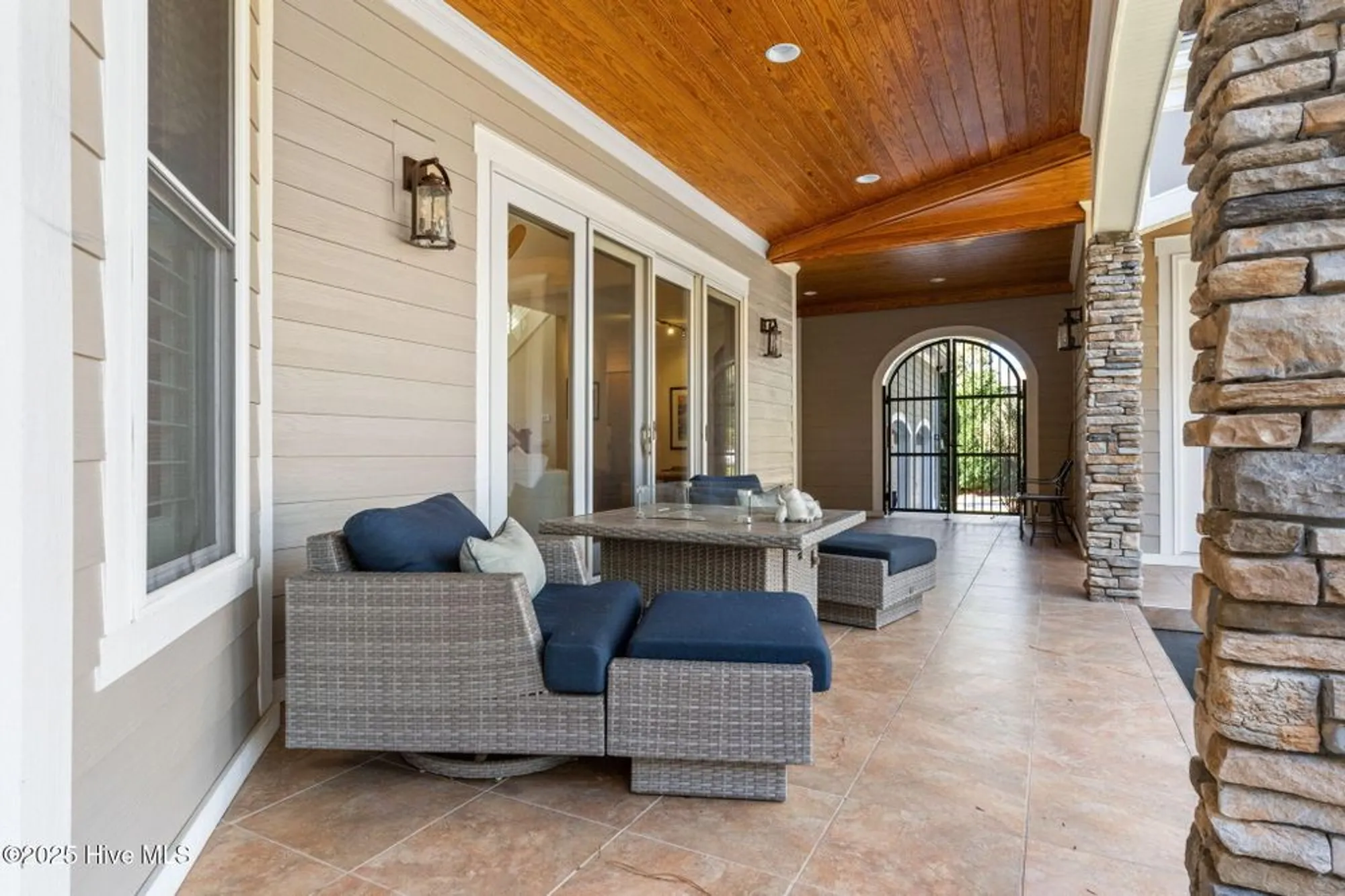 Property Slideshow image 16 of 129 | 4111 wyndmere dr, Southport, NC, 28461