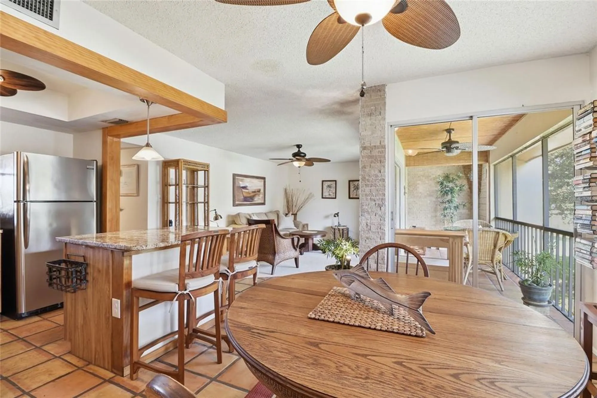 Property Slideshow image 10 of 39 | 2447 clubhouse cir 203, Sarasota, FL, 34232