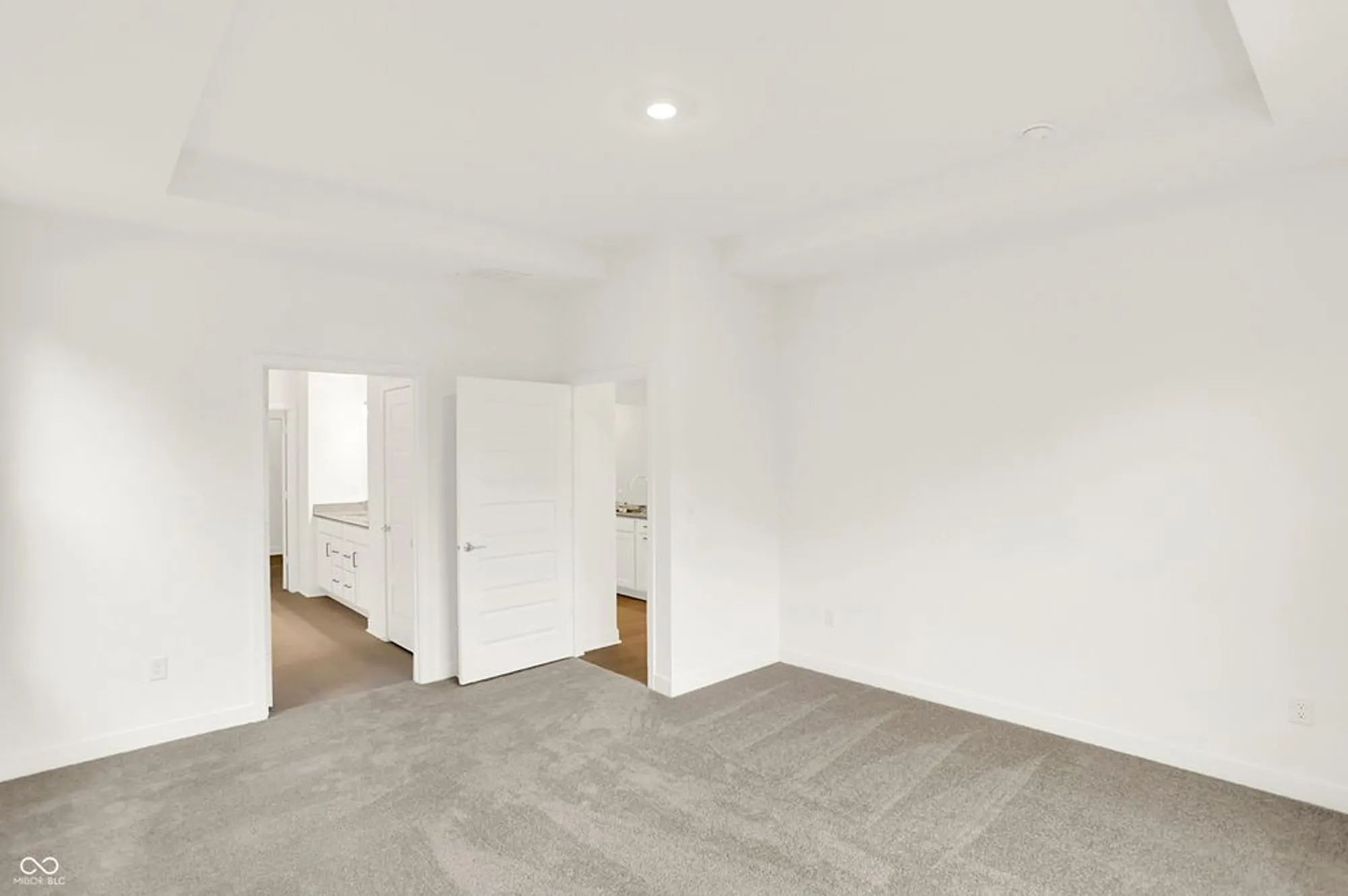 Property Slideshow image 23 of 40 | 5357 nettleton way, Avon, IN, 46123