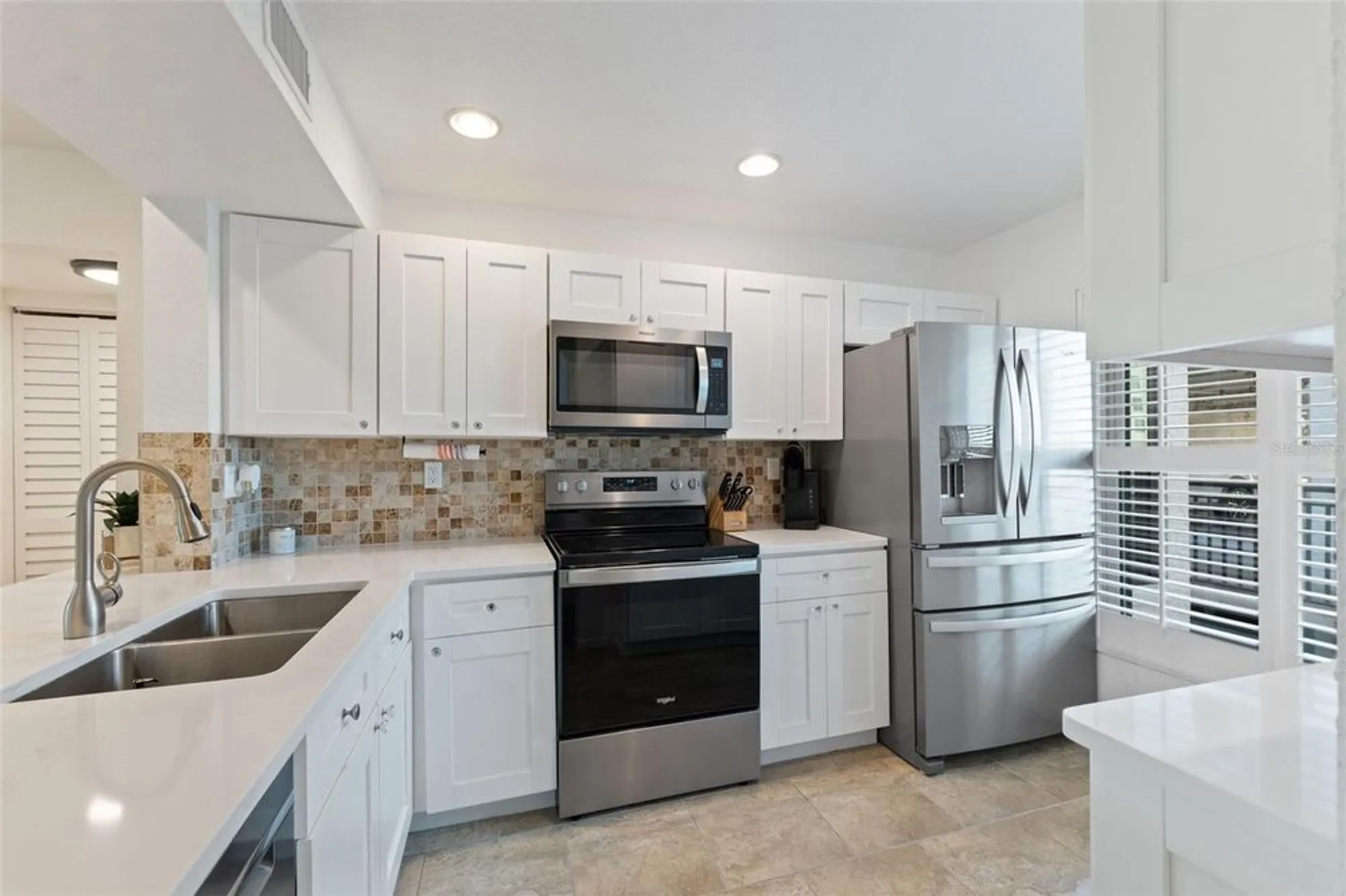 Property Slideshow image 9 of 49 | 6210 sun blvd apt 206, Saint Petersburg, FL, 33715