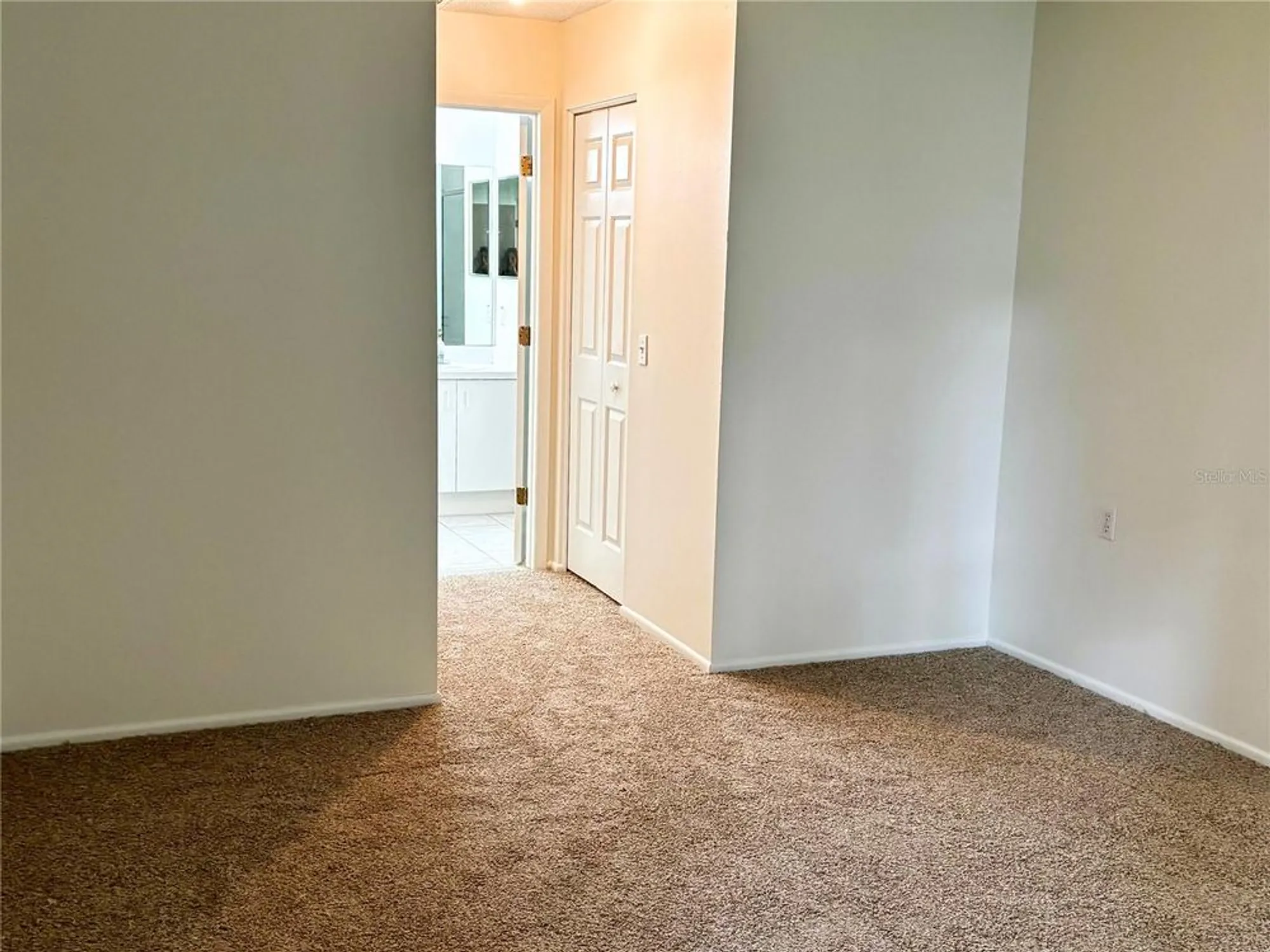 Property Slideshow image 11 of 36 | 2165 springmeadow dr, Spring Hill, FL, 34606