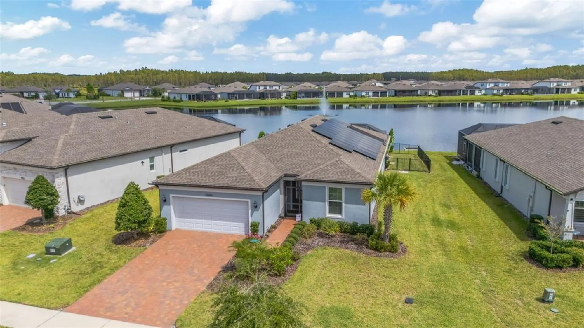 Property Slideshow image 1 of 70 | 19494 sea glass cir, Land O Lakes, FL, 34638