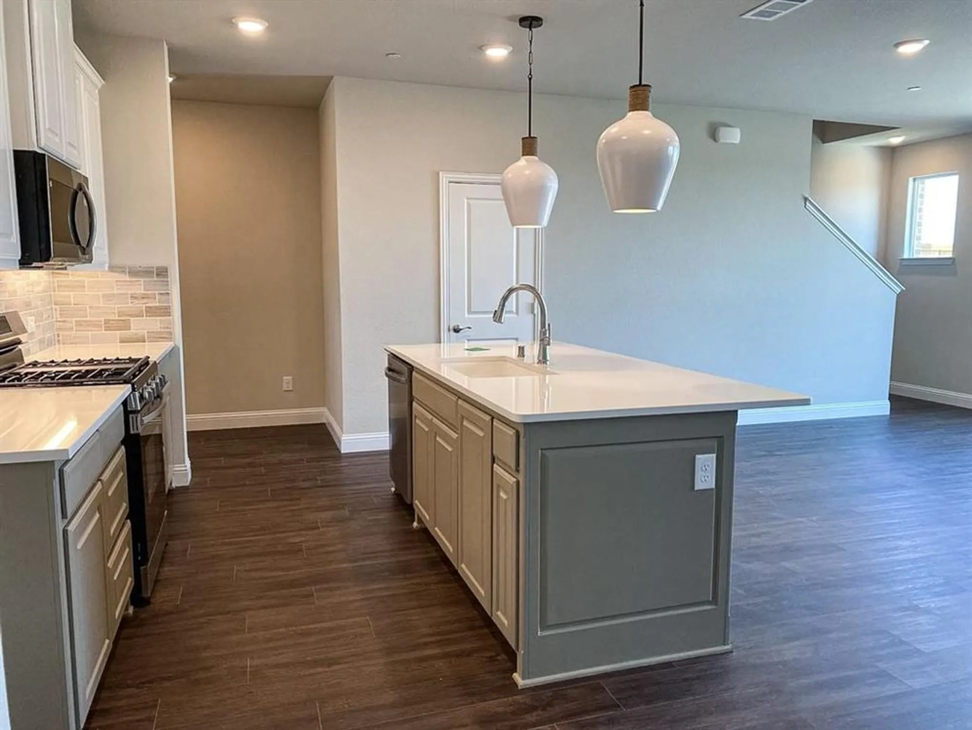 Property Slideshow image 4 of 21 | 609 laurel ln none, Wylie, TX, 75098