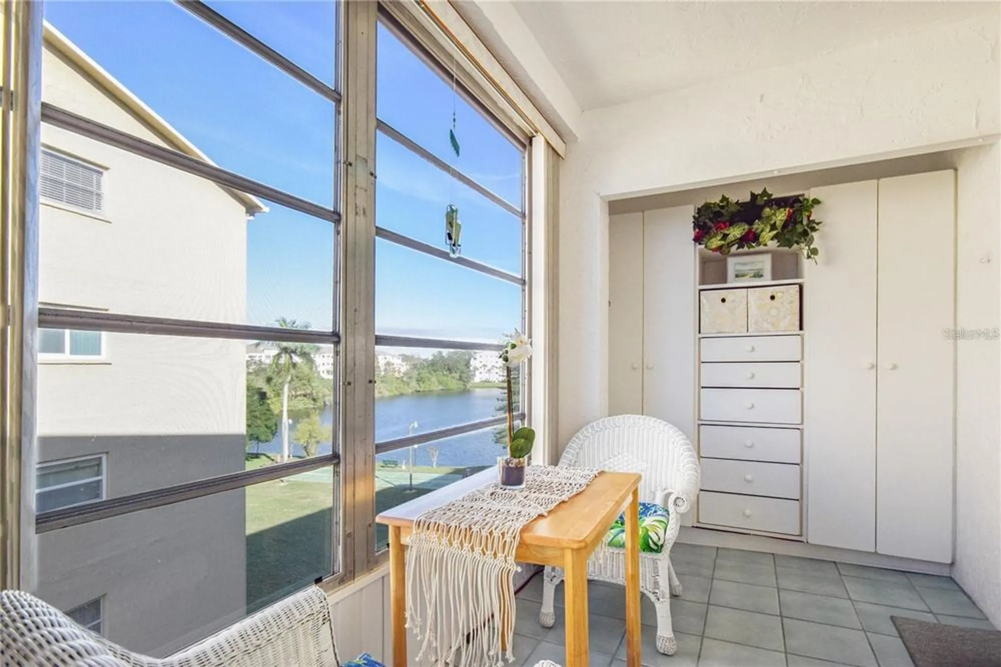 Property Slideshow image 20 of 43 | 3617 lake bayshore dr j-401, Bradenton, FL, 34205