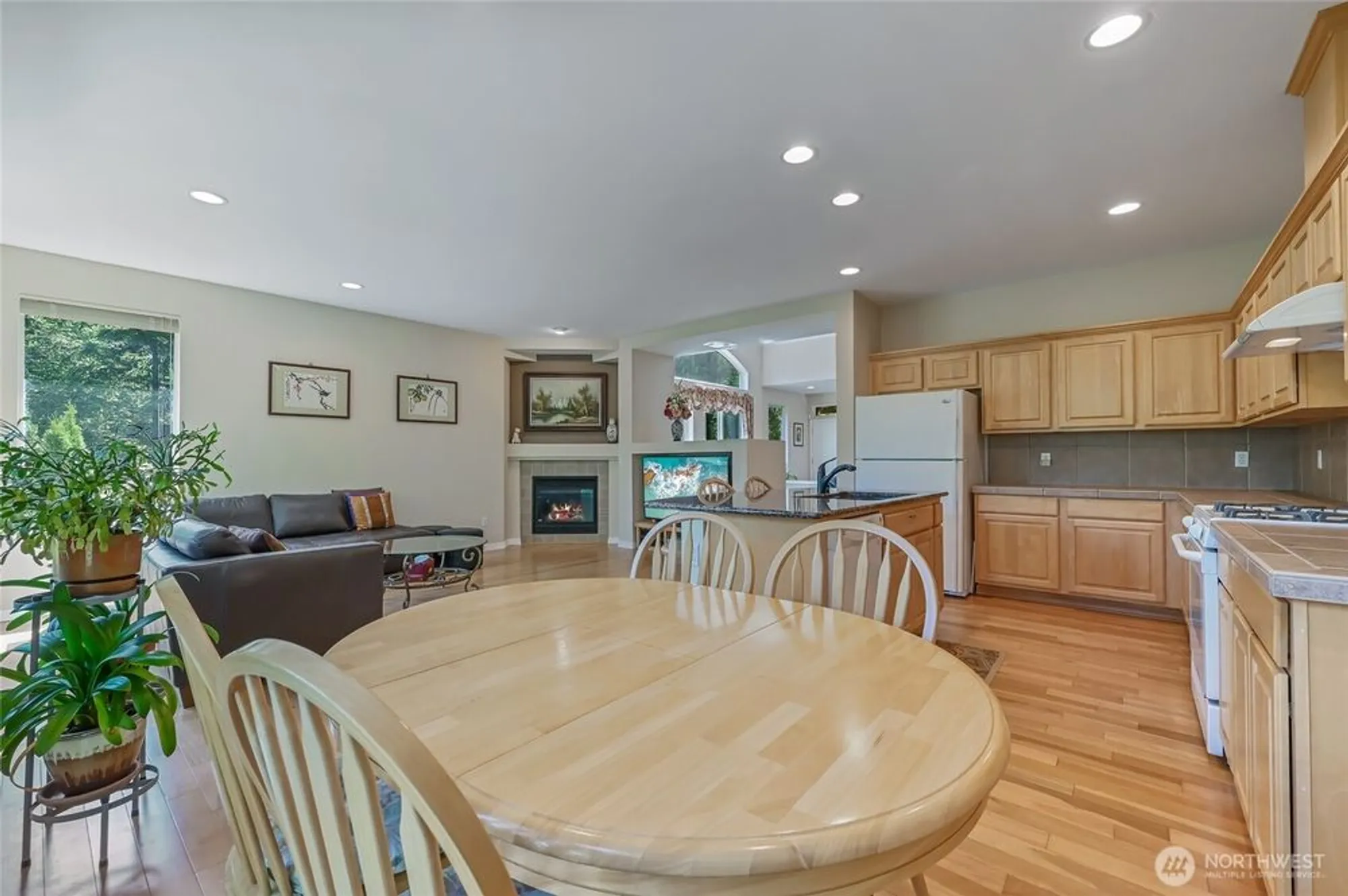 Property Slideshow image 17 of 38 | 24036 ne adair rd, Redmond, WA, 98053