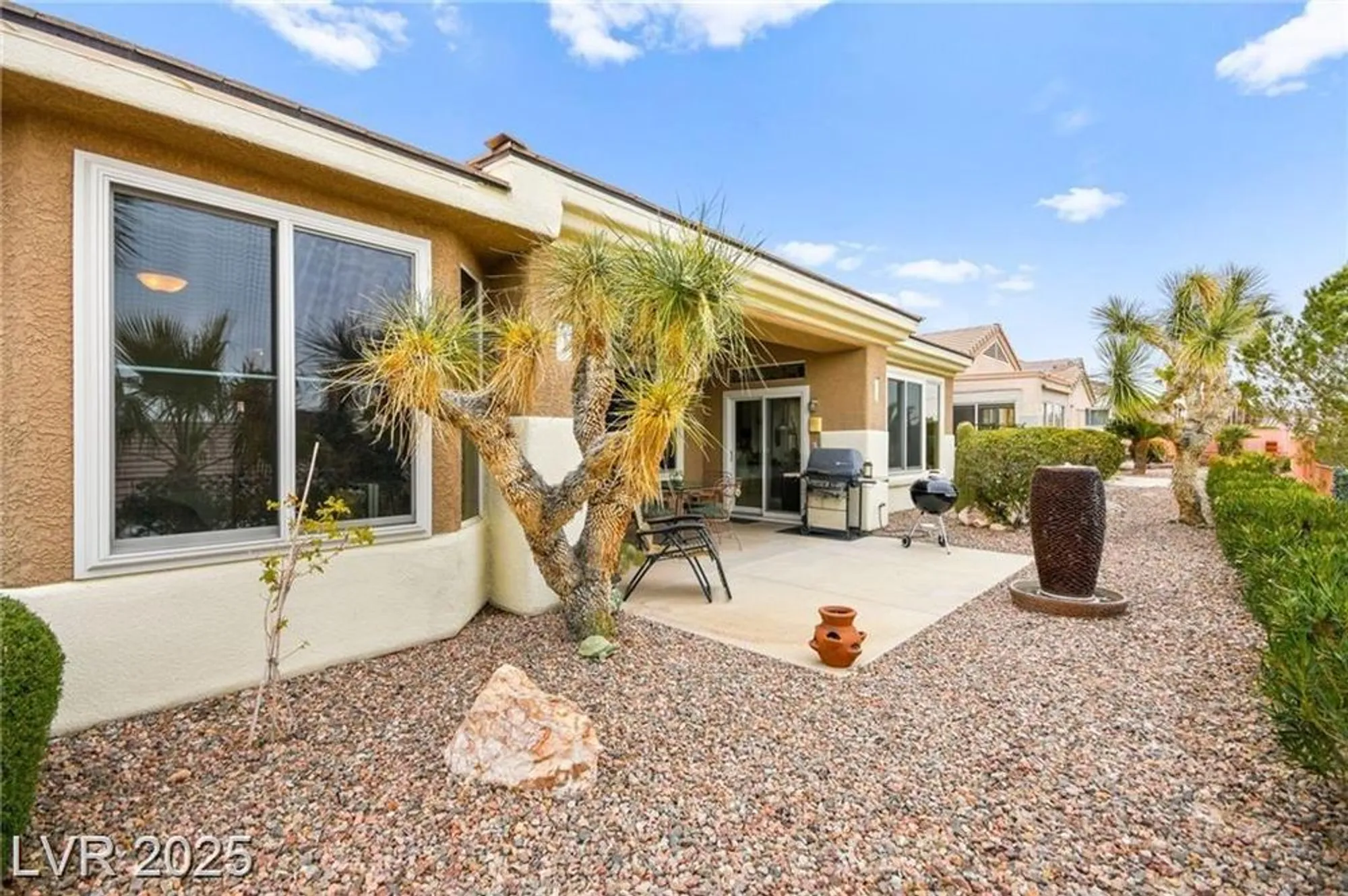 Property Slideshow image 4 of 71 | 482 bonnie brook pl, Henderson, NV, 89012