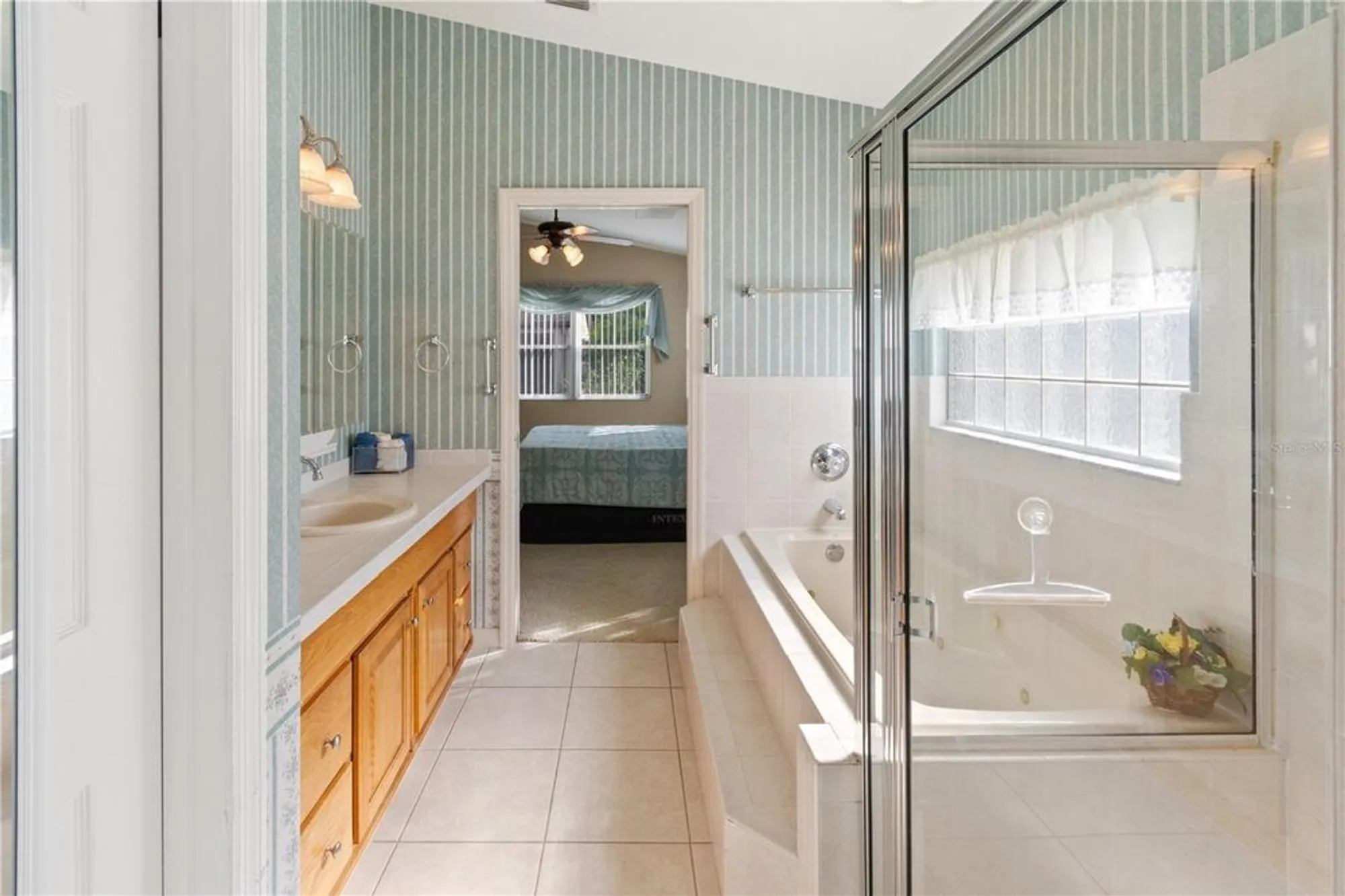 Property Slideshow image 16 of 24 | 1822 nicaragua way, Winter Haven, FL, 33881