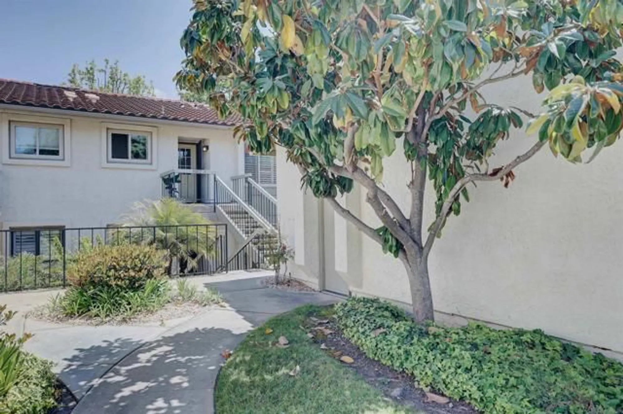 Property Slideshow image 38 of 48 | 1982 fairlee dr, Encinitas, CA, 92024