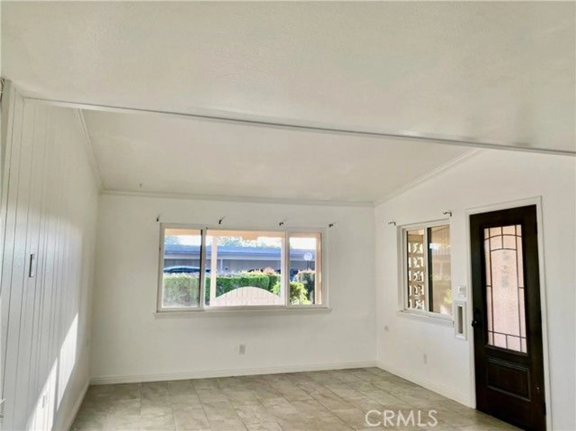 Property Slideshow image 12 of 30 | 13521 wentworth ln, Seal Beach, CA, 90740